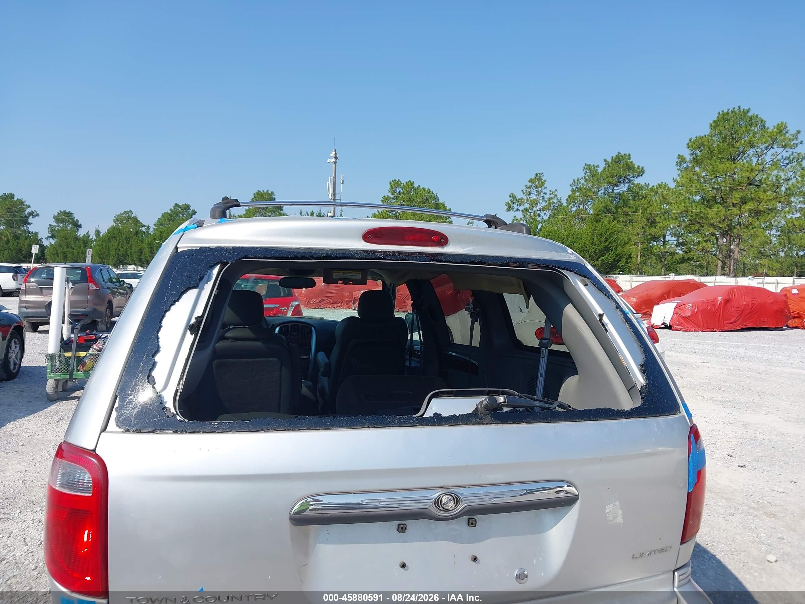 2005 Chrysler Town & Country Limited Серебряный vin: 2C8GP64L25R192924