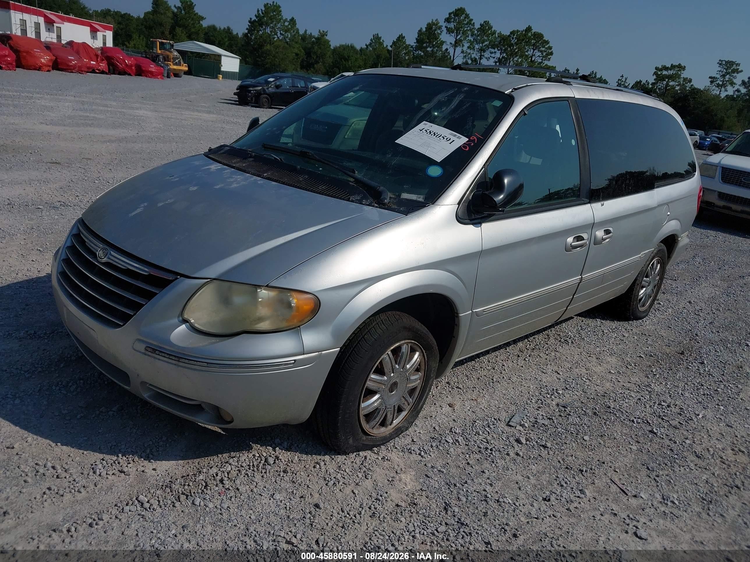 2005 Chrysler Town & Country Limited Серебряный vin: 2C8GP64L25R192924