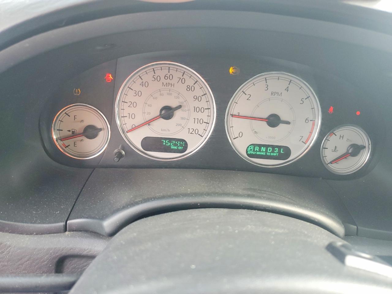 2005 Chrysler Town & Country Limited Белый vin: 2C8GP64L25R479390