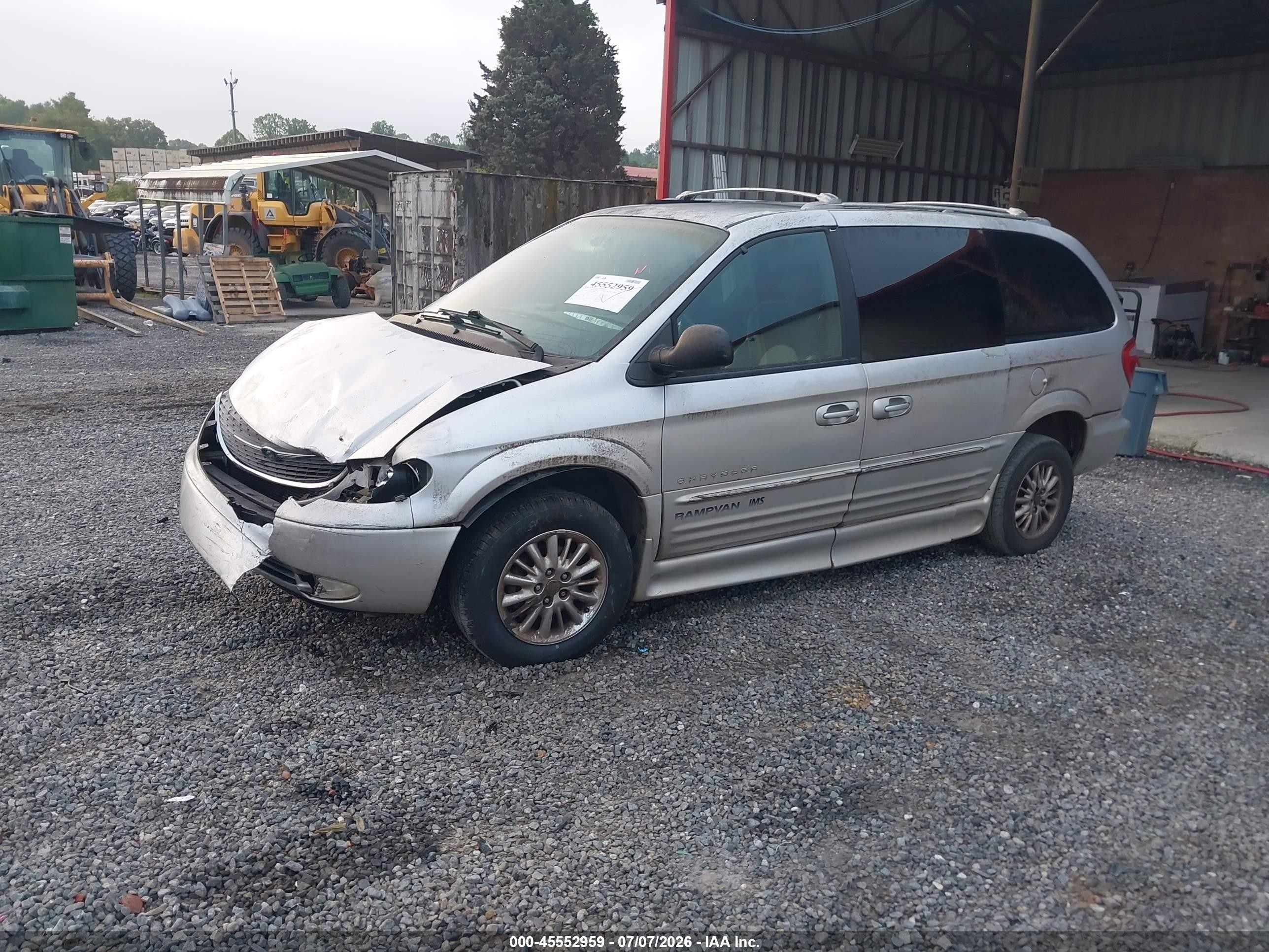 2001 Chrysler Town & Country Limited Silver vin: 2C8GP64L31R376313