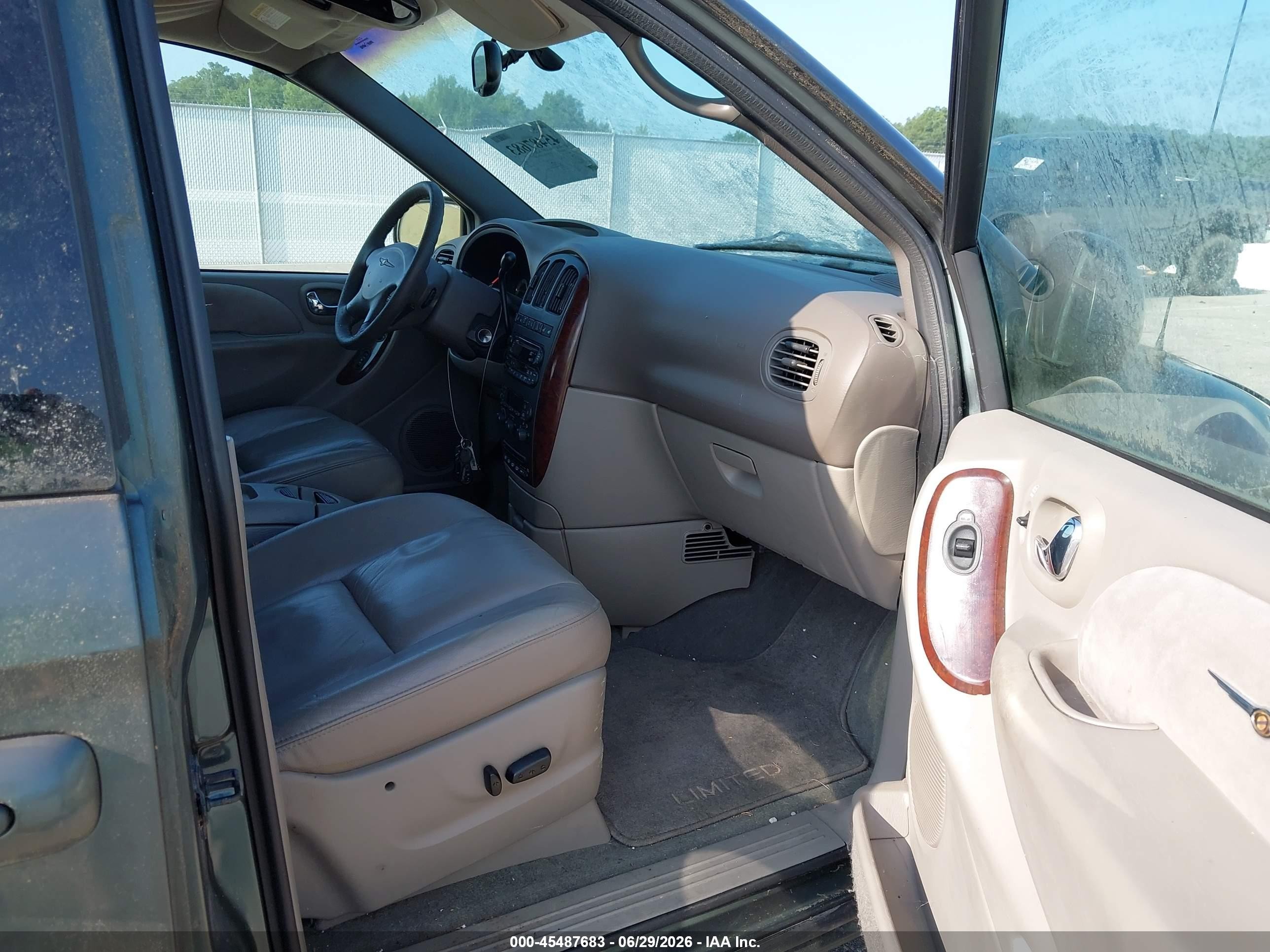 2002 Chrysler Town & Country Limited Green vin: 2C8GP64L32R603436