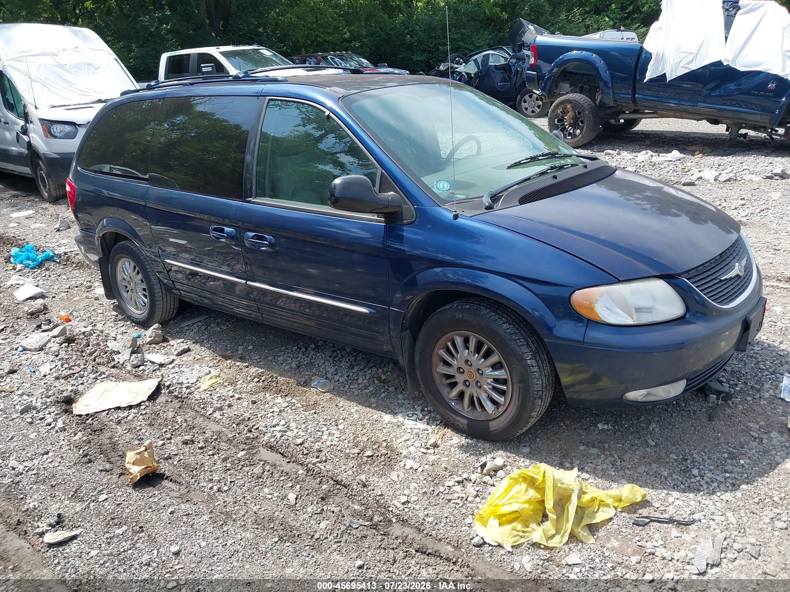 2003 Chrysler Town & Country Limited Blue vin: 2C8GP64L33R113841