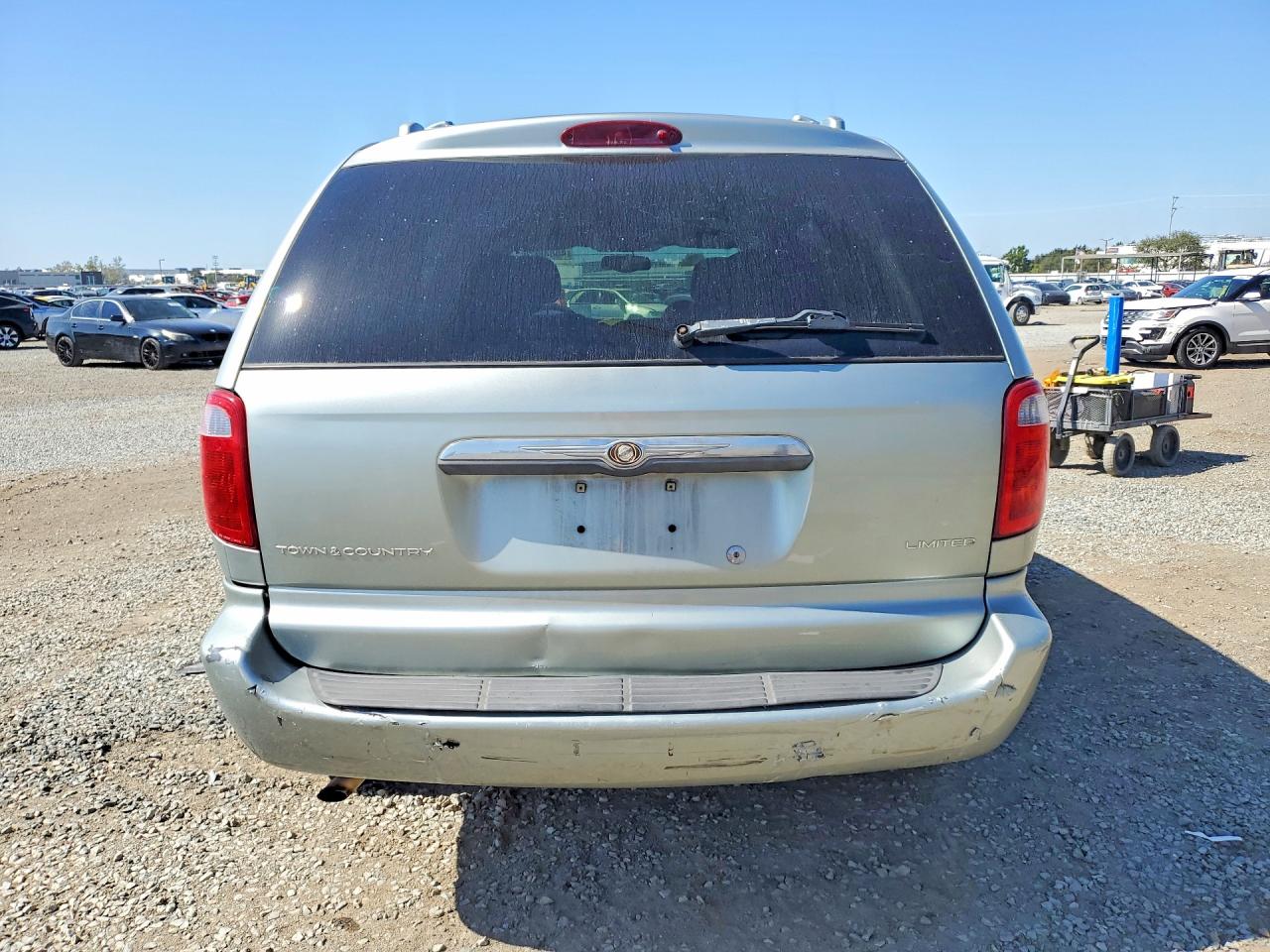 2003 Chrysler Town & Country Limited Silver vin: 2C8GP64L33R211137
