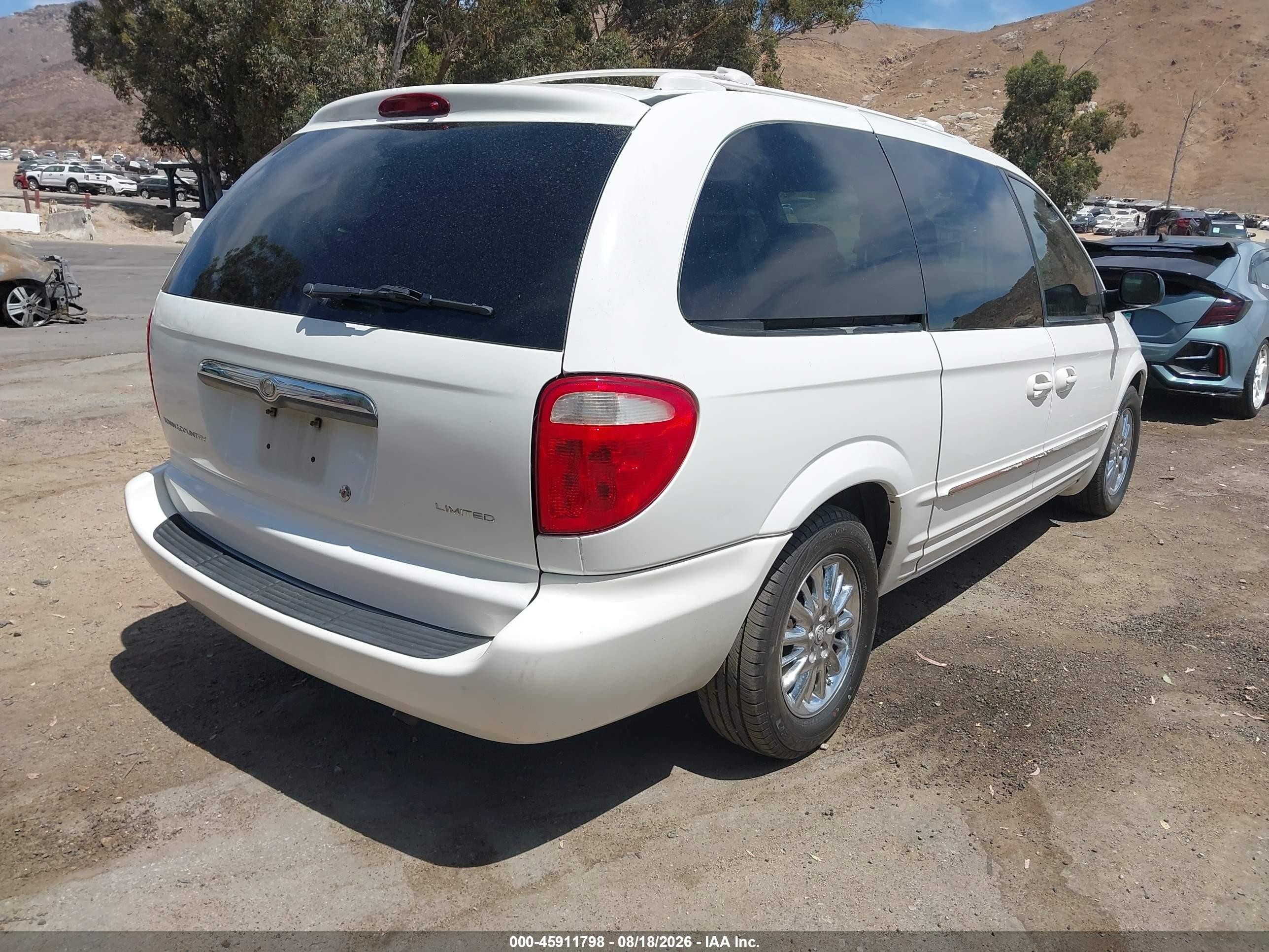 2003 Chrysler Town & Country Limited Белый vin: 2C8GP64L33R233820