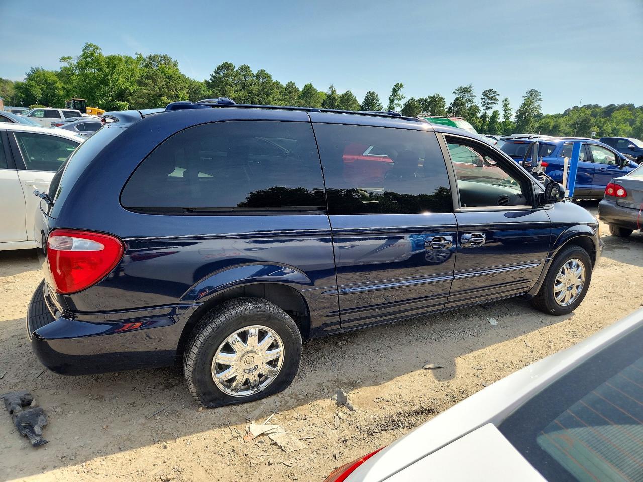 2003 Chrysler Town & Country Limited Blue vin: 2C8GP64L33R389775