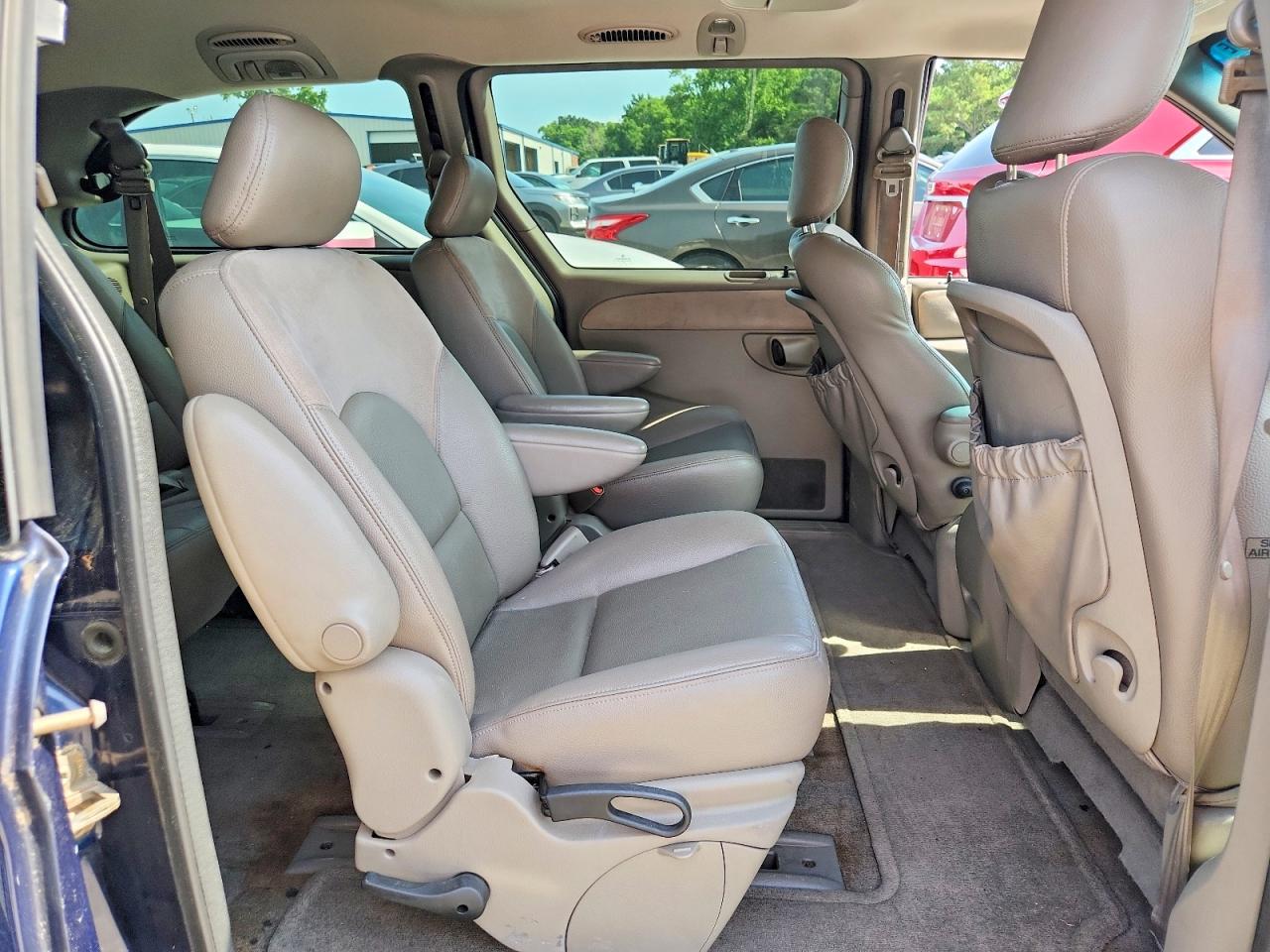 2003 Chrysler Town & Country Limited Blue vin: 2C8GP64L33R389775