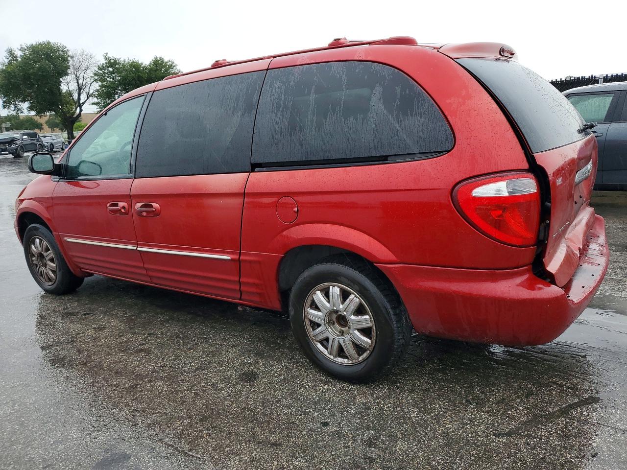2004 Chrysler Town & Country Limited Red vin: 2C8GP64L34R594336
