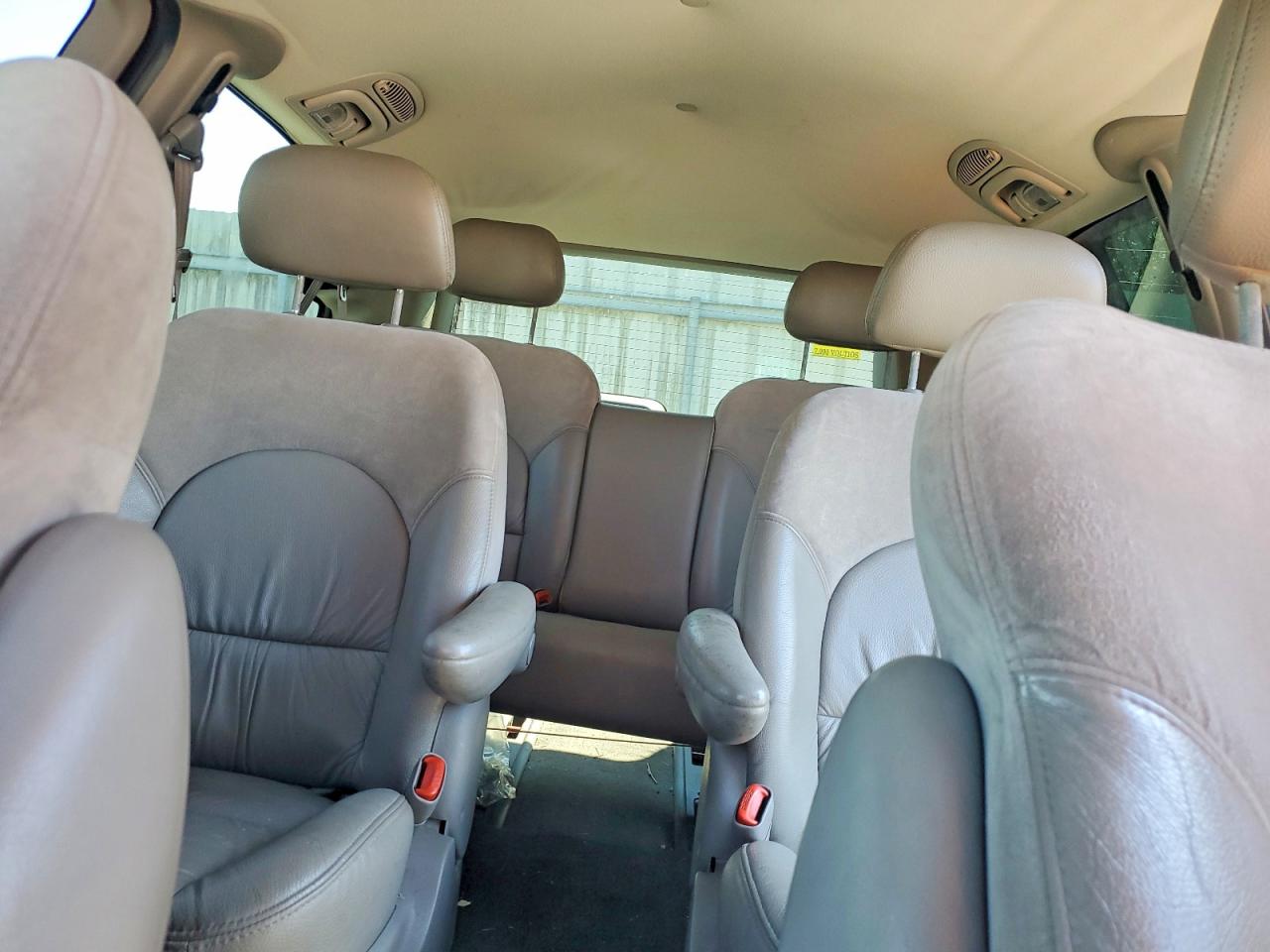 2001 Chrysler Town & Country Limited Красный vin: 2C8GP64L41R359942