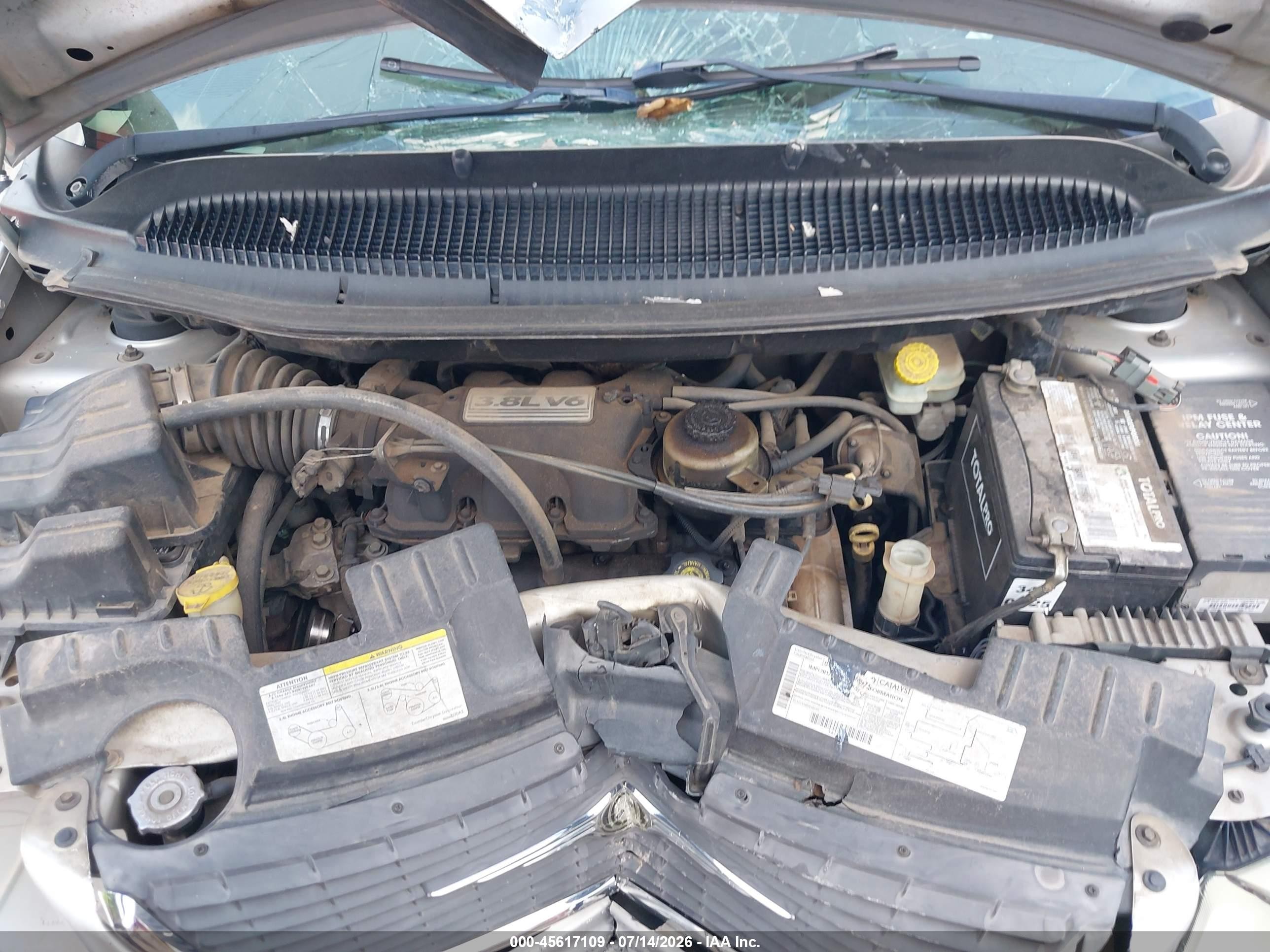 2003 Chrysler Town & Country Limited Silver vin: 2C8GP64L43R189262