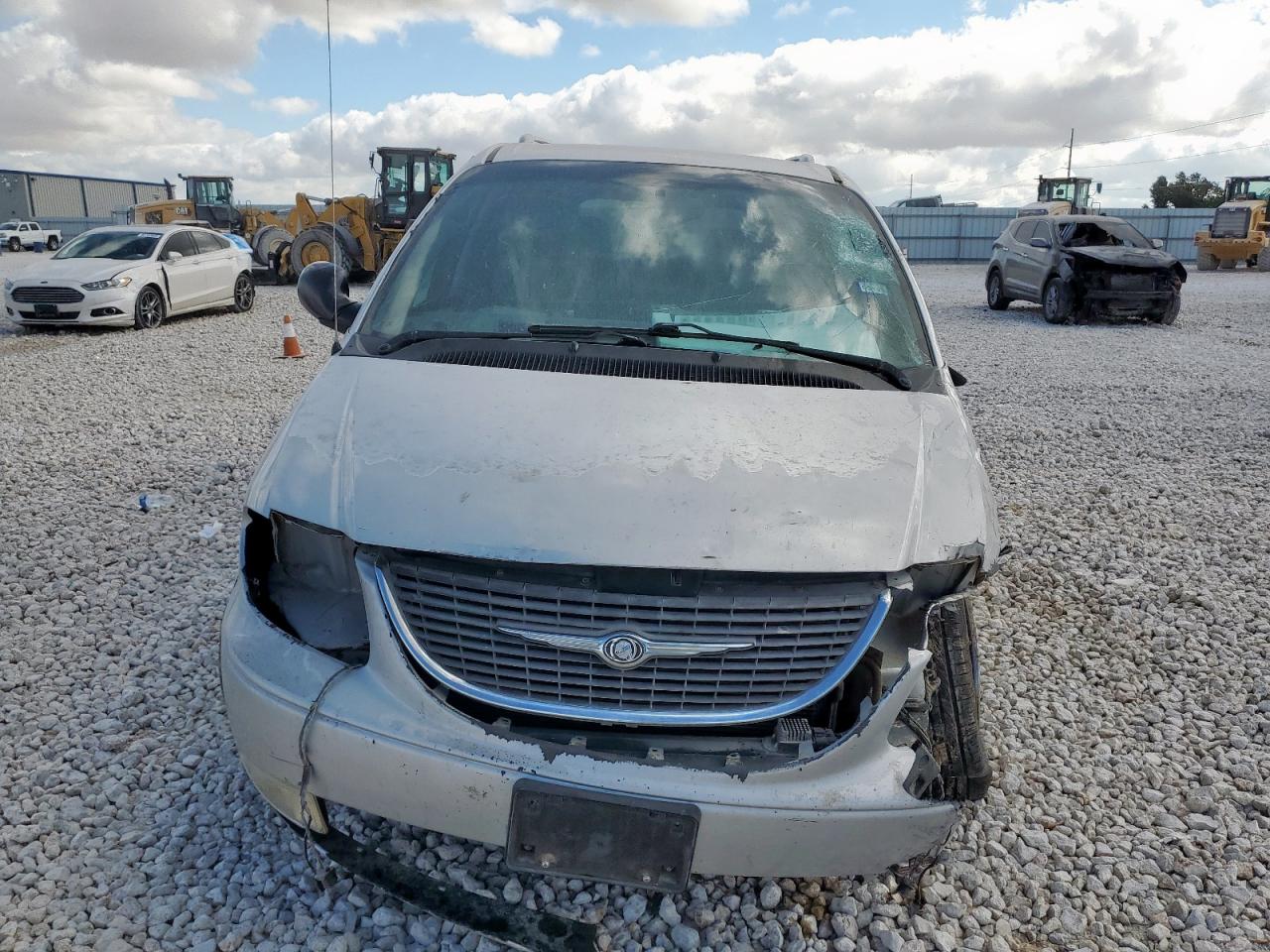 2003 Chrysler Town & Country Limited Silver vin: 2C8GP64L43R347311