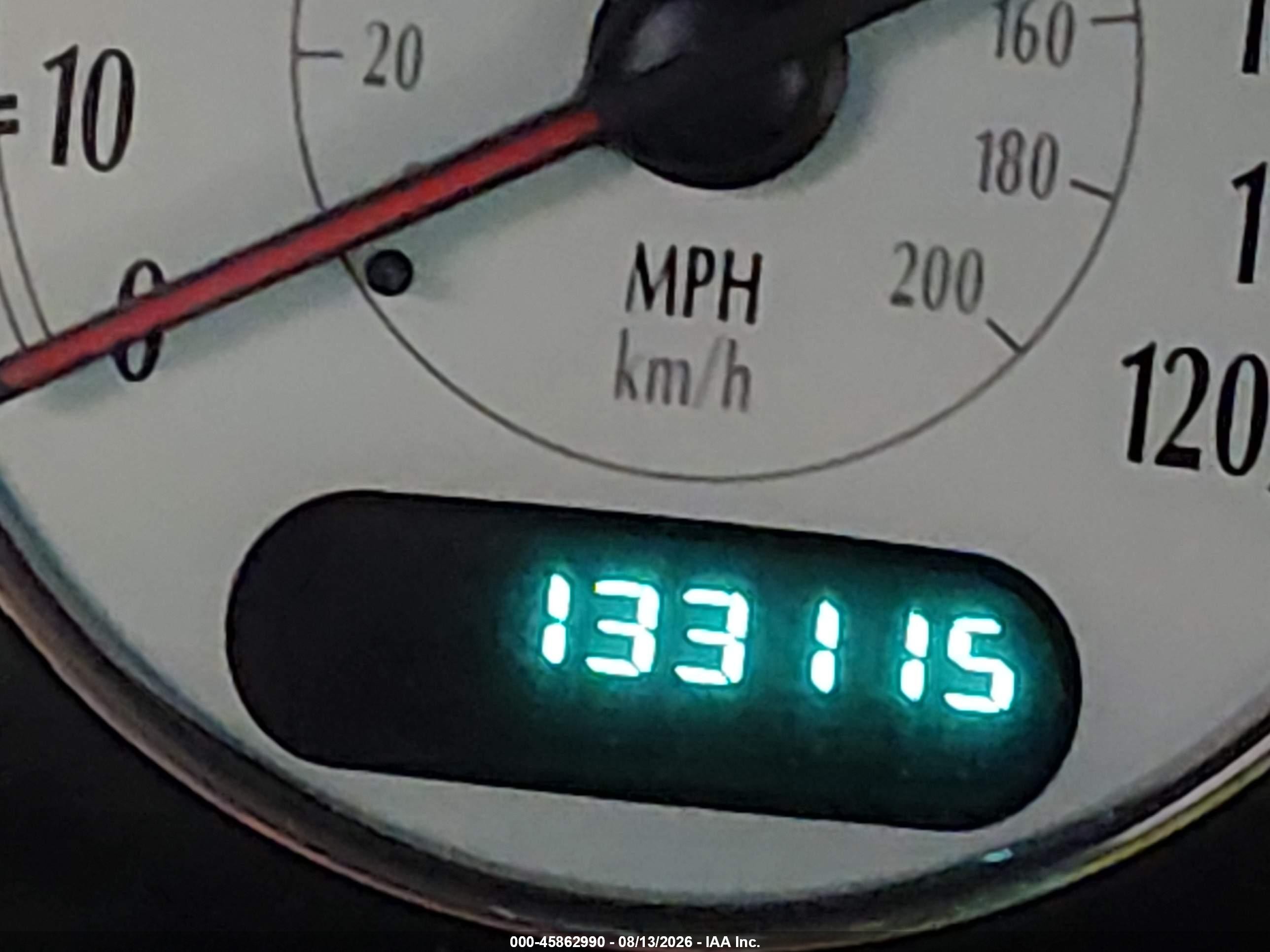 2003 Chrysler Town & Country Limited Серебряный vin: 2C8GP64L43R362603