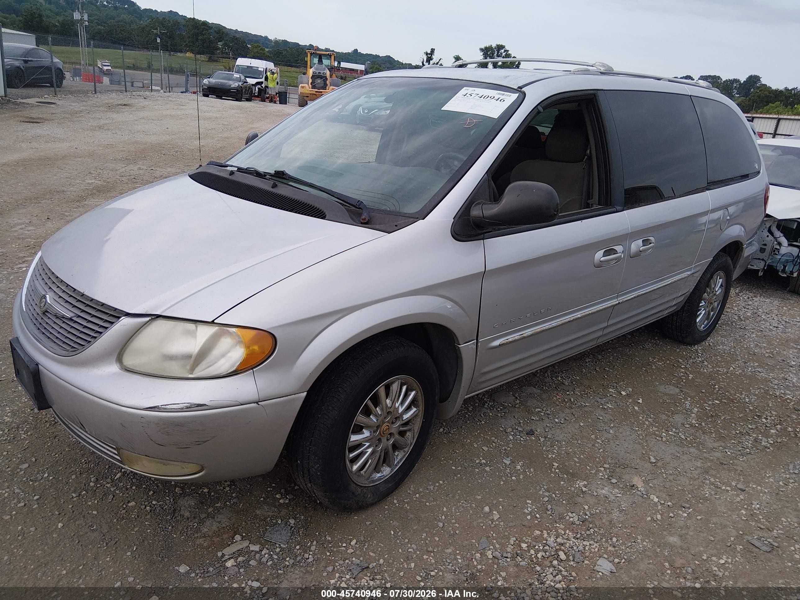 2001 Chrysler Town & Country Limited Silver vin: 2C8GP64L51R240555
