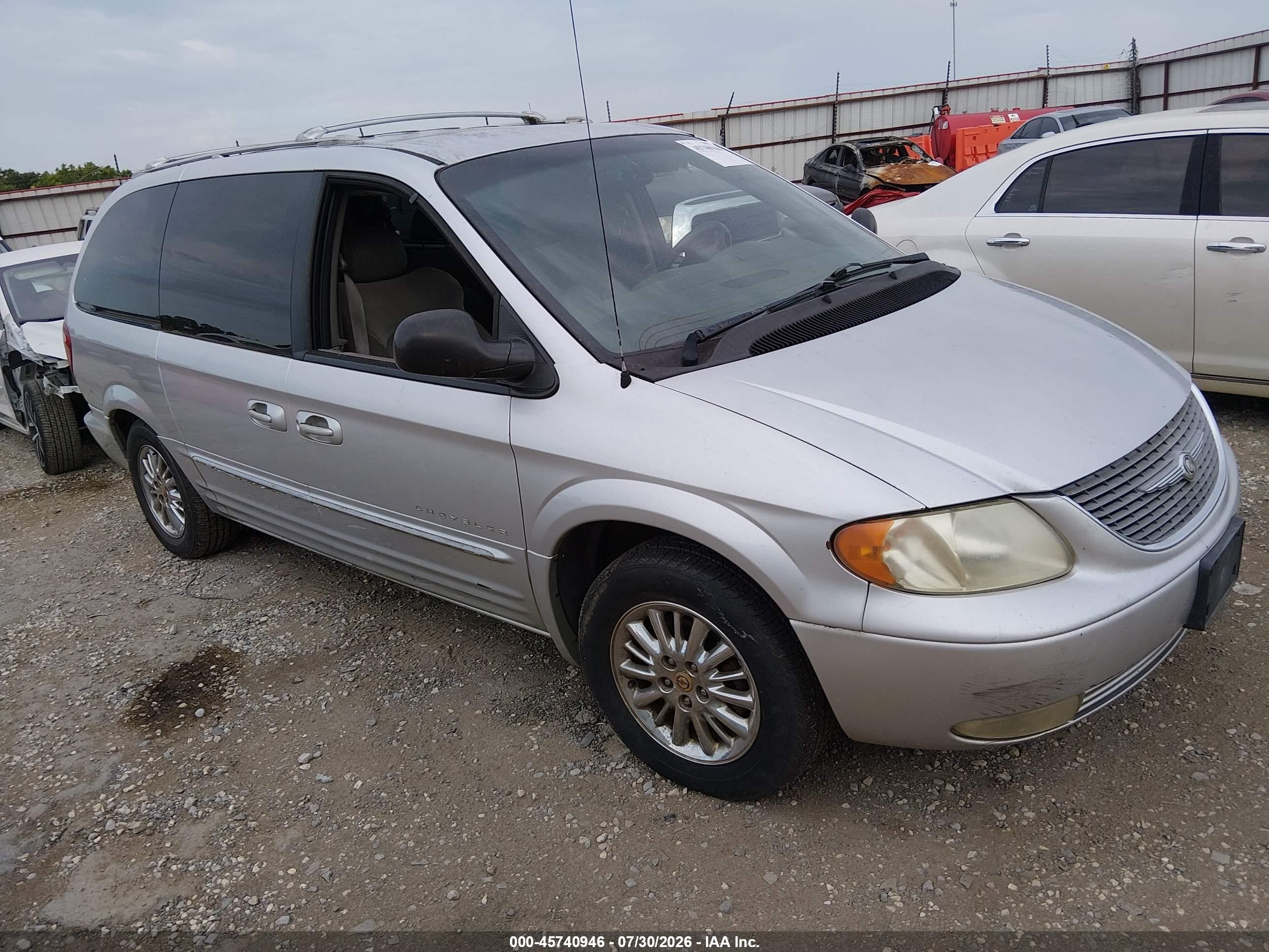 2001 Chrysler Town & Country Limited Silver vin: 2C8GP64L51R240555