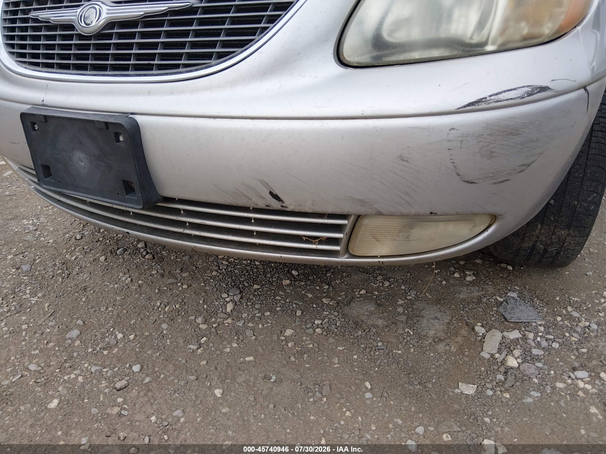 2001 Chrysler Town & Country Limited Silver vin: 2C8GP64L51R240555