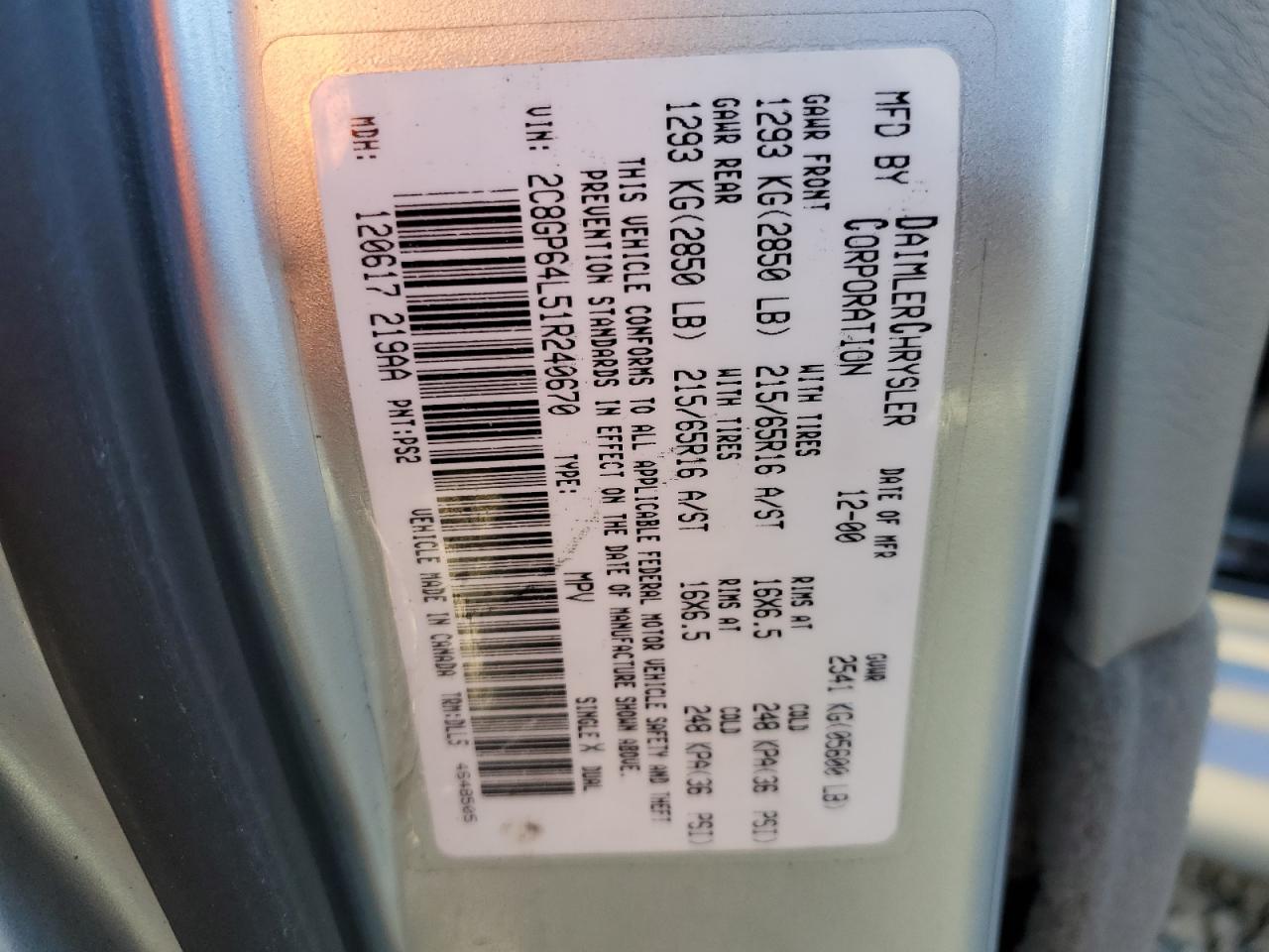 2001 Chrysler Town & Country Limited Silver vin: 2C8GP64L51R240670