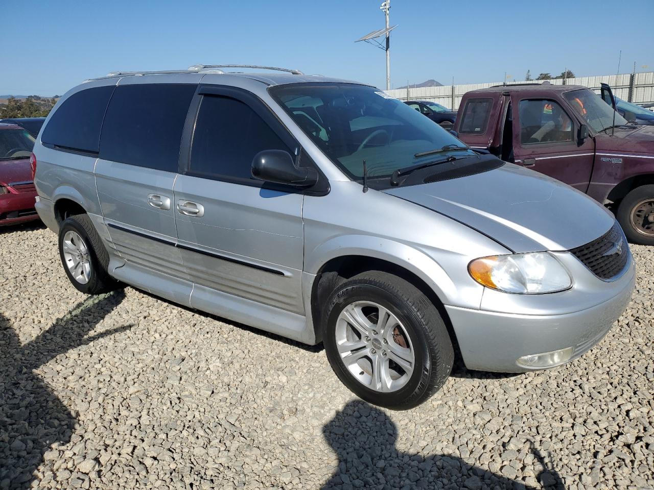 2001 Chrysler Town & Country Limited Silver vin: 2C8GP64L51R240670