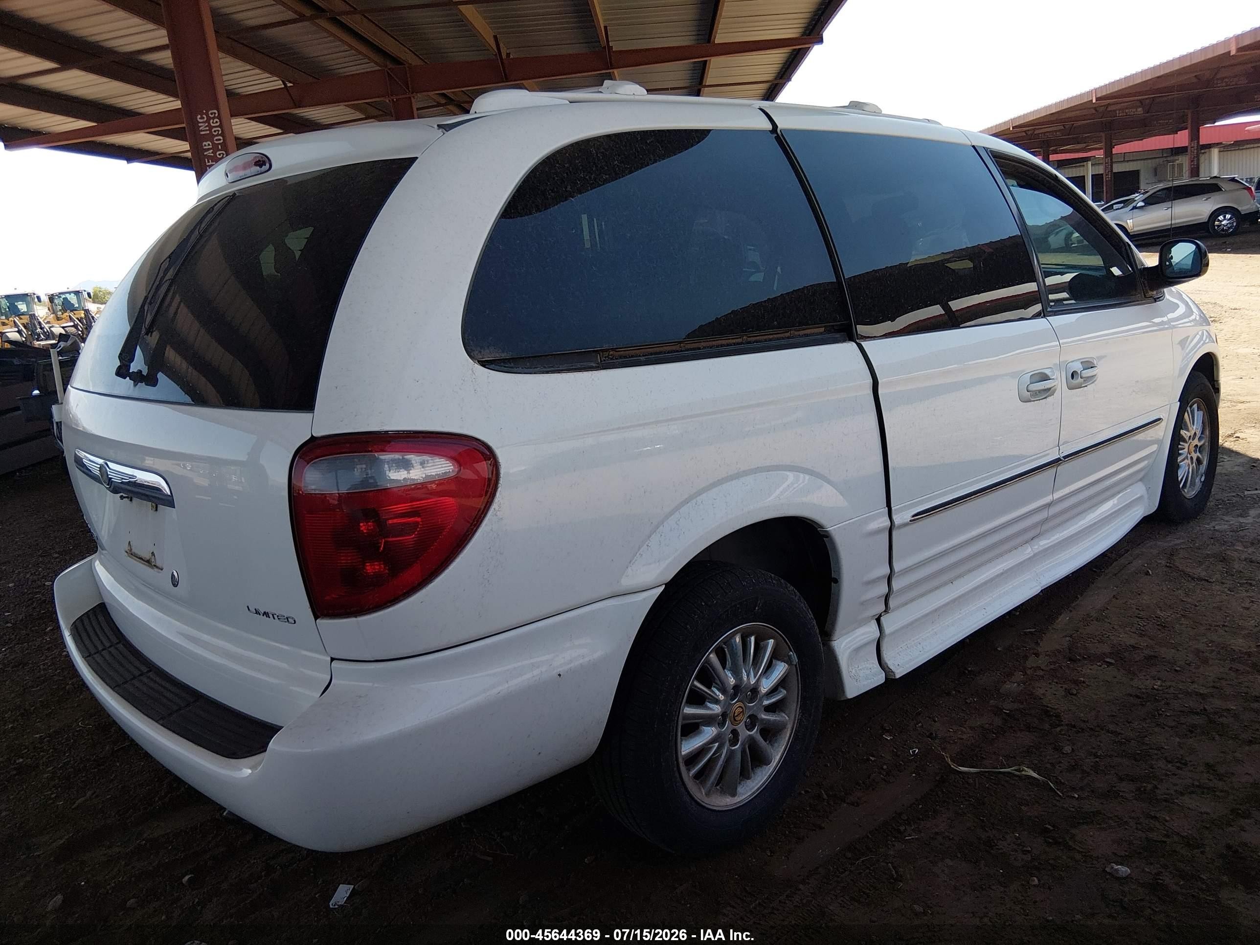 2002 Chrysler Town & Country Limited White vin: 2C8GP64L52R533230