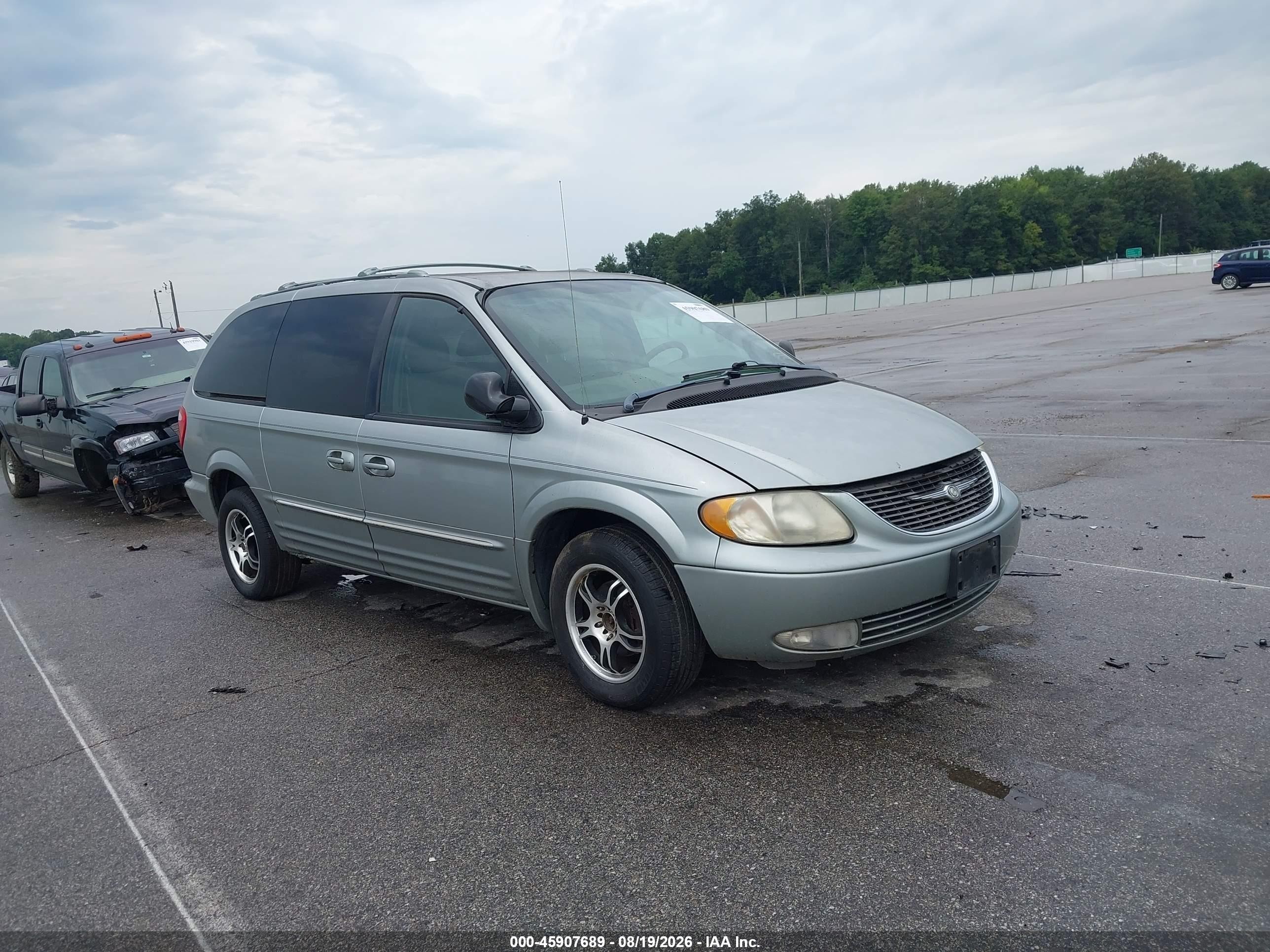 2003 Chrysler Town & Country Limited Silver vin: 2C8GP64L53R215545