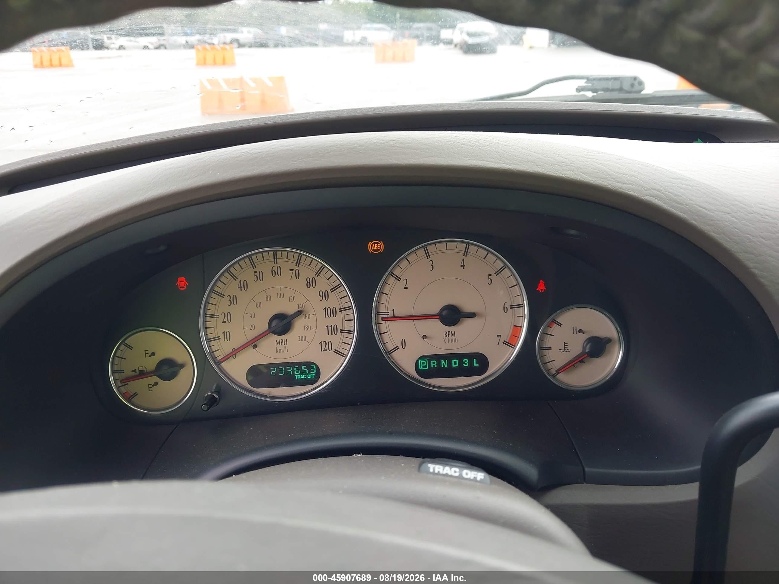 2003 Chrysler Town & Country Limited Silver vin: 2C8GP64L53R215545