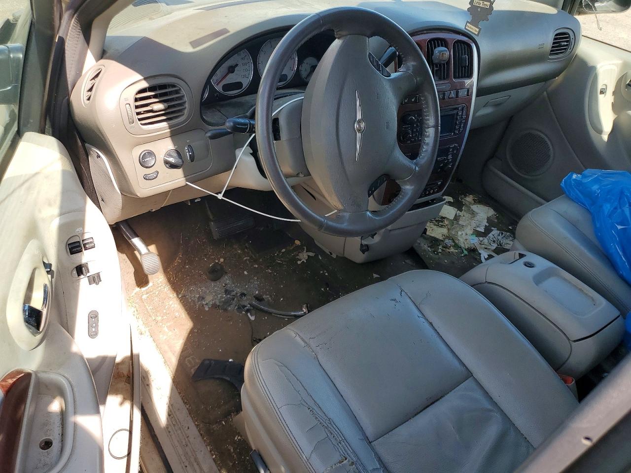 2005 Chrysler Town & Country Limited Beige vin: 2C8GP64L55R229609