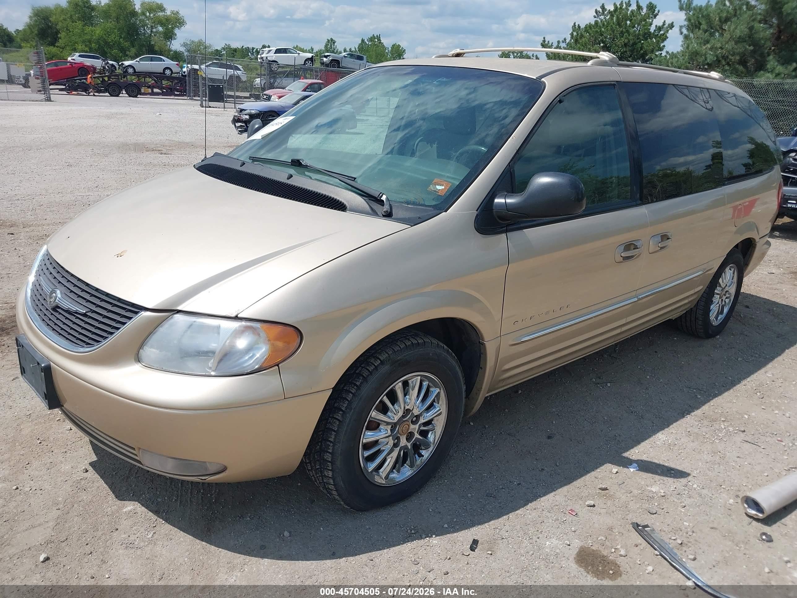 2001 Chrysler Town & Country Limited Gold vin: 2C8GP64L61R139797