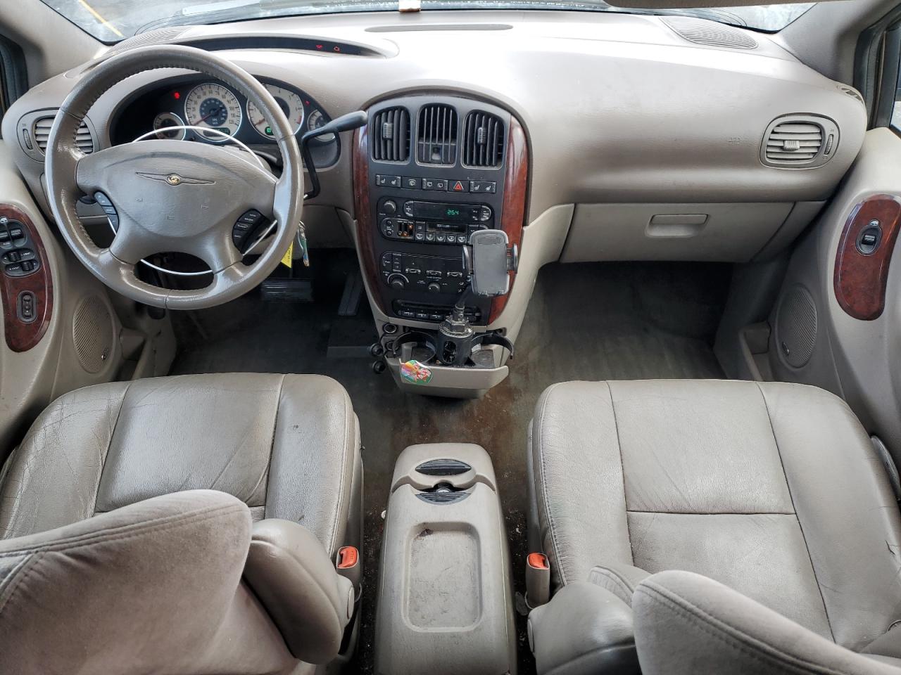 2001 Chrysler Town & Country Limited Gold vin: 2C8GP64L71R147357