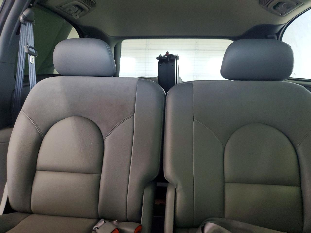 2004 Chrysler Town & Country Limited Синий vin: 2C8GP64L74R519123