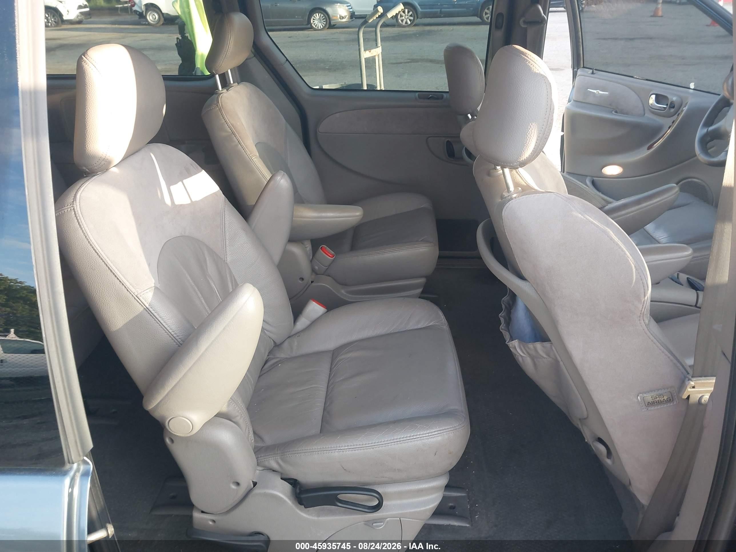 2002 Chrysler Town & Country Limited Blue vin: 2C8GP64L82R564343