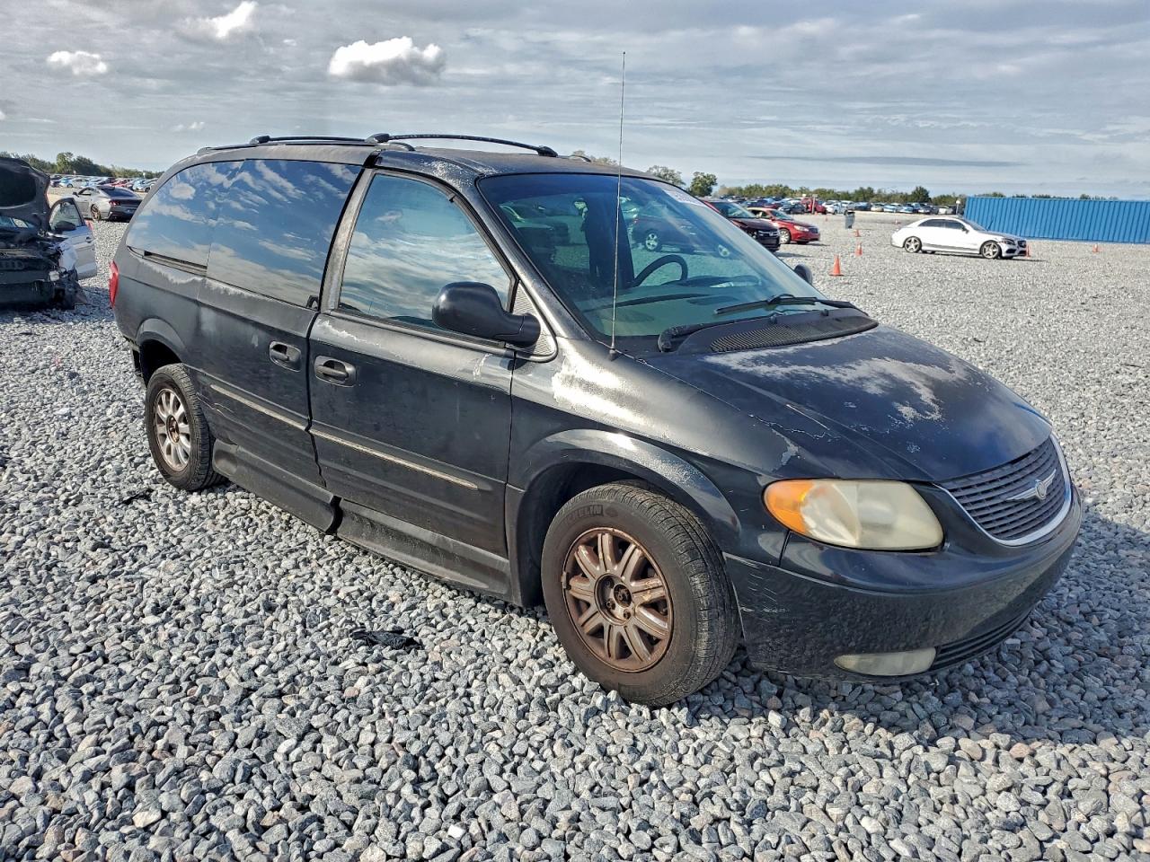 2003 Chrysler Town & Country Limited Black vin: 2C8GP64L83R360367