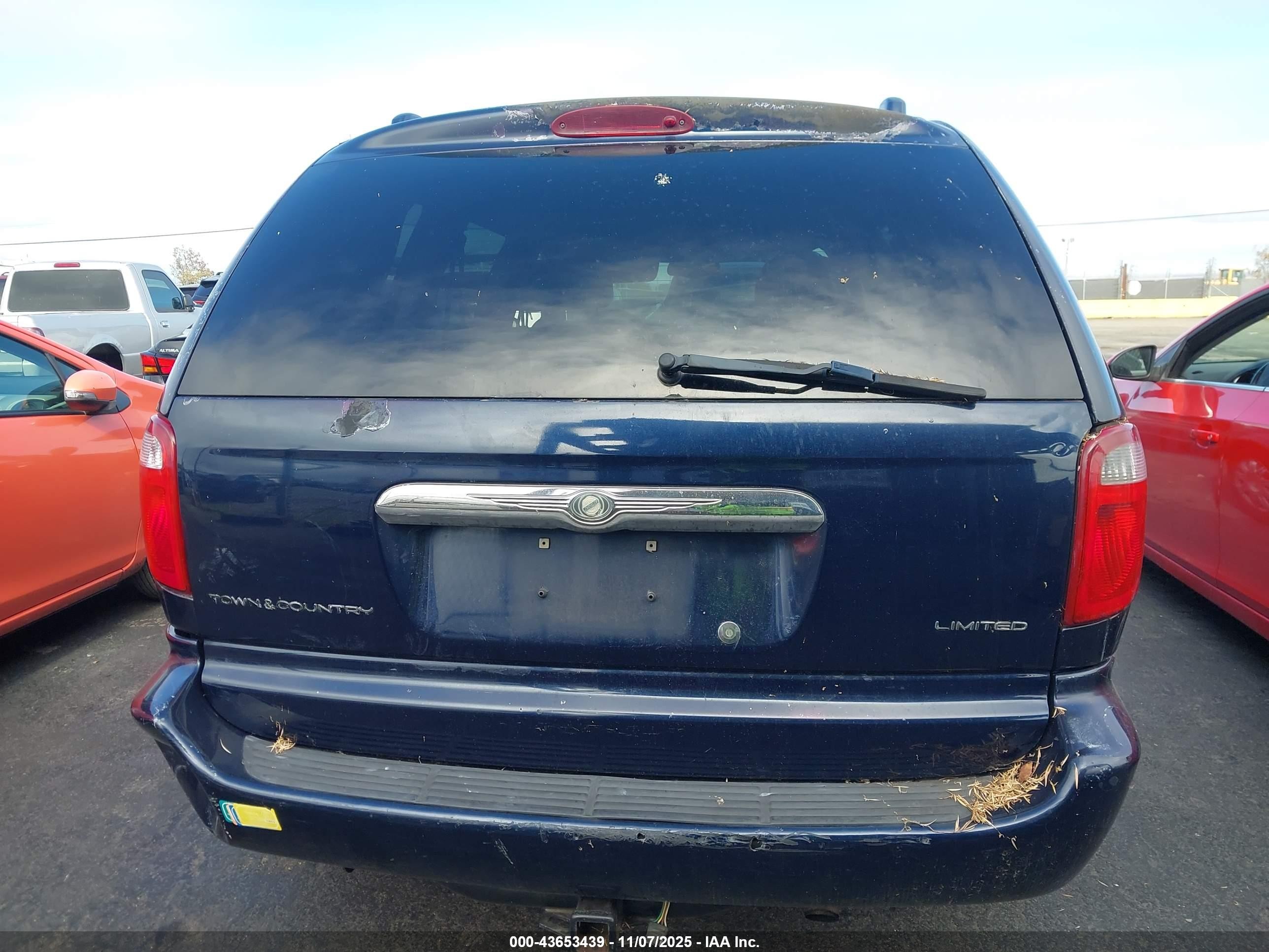 2004 Chrysler Town & Country Limited Dark Blue vin: 2C8GP64L84R534553