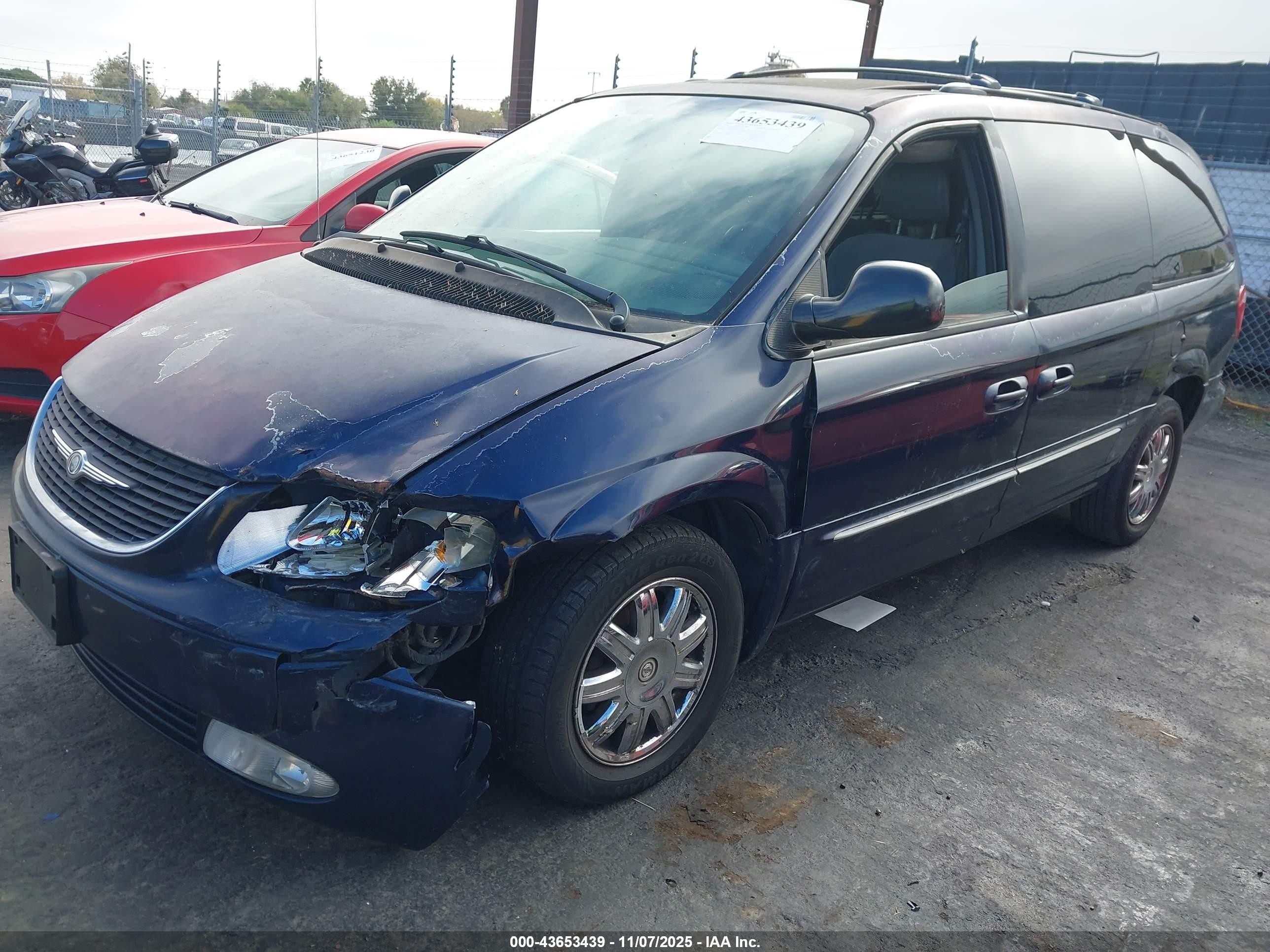 2004 Chrysler Town & Country Limited Dark Blue vin: 2C8GP64L84R534553