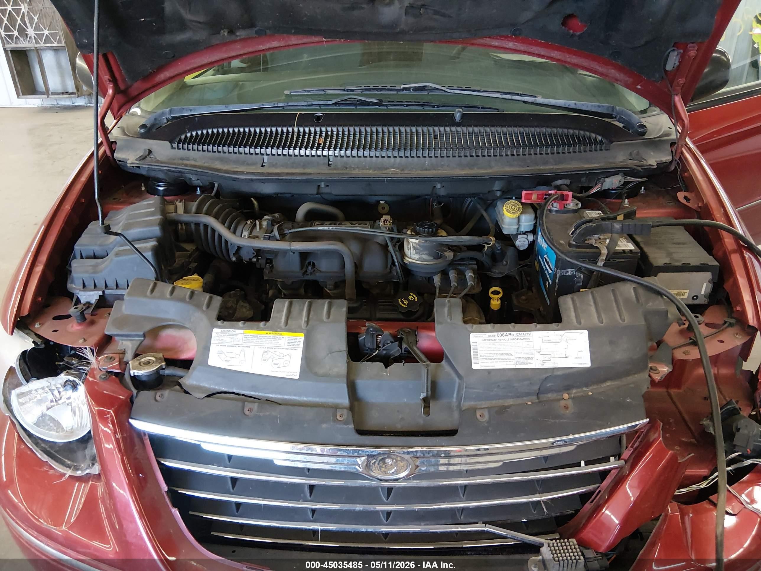 2005 Chrysler Town & Country Limited Красный vin: 2C8GP64L85R196654