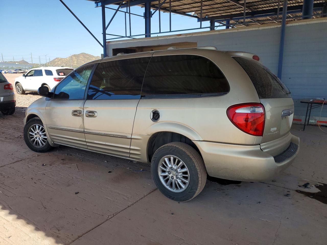 2002 Chrysler Town & Country Limited Gold vin: 2C8GP64L92R613047
