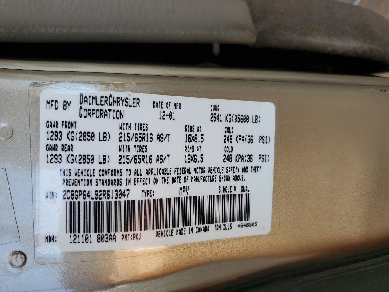 2002 Chrysler Town & Country Limited Gold vin: 2C8GP64L92R613047