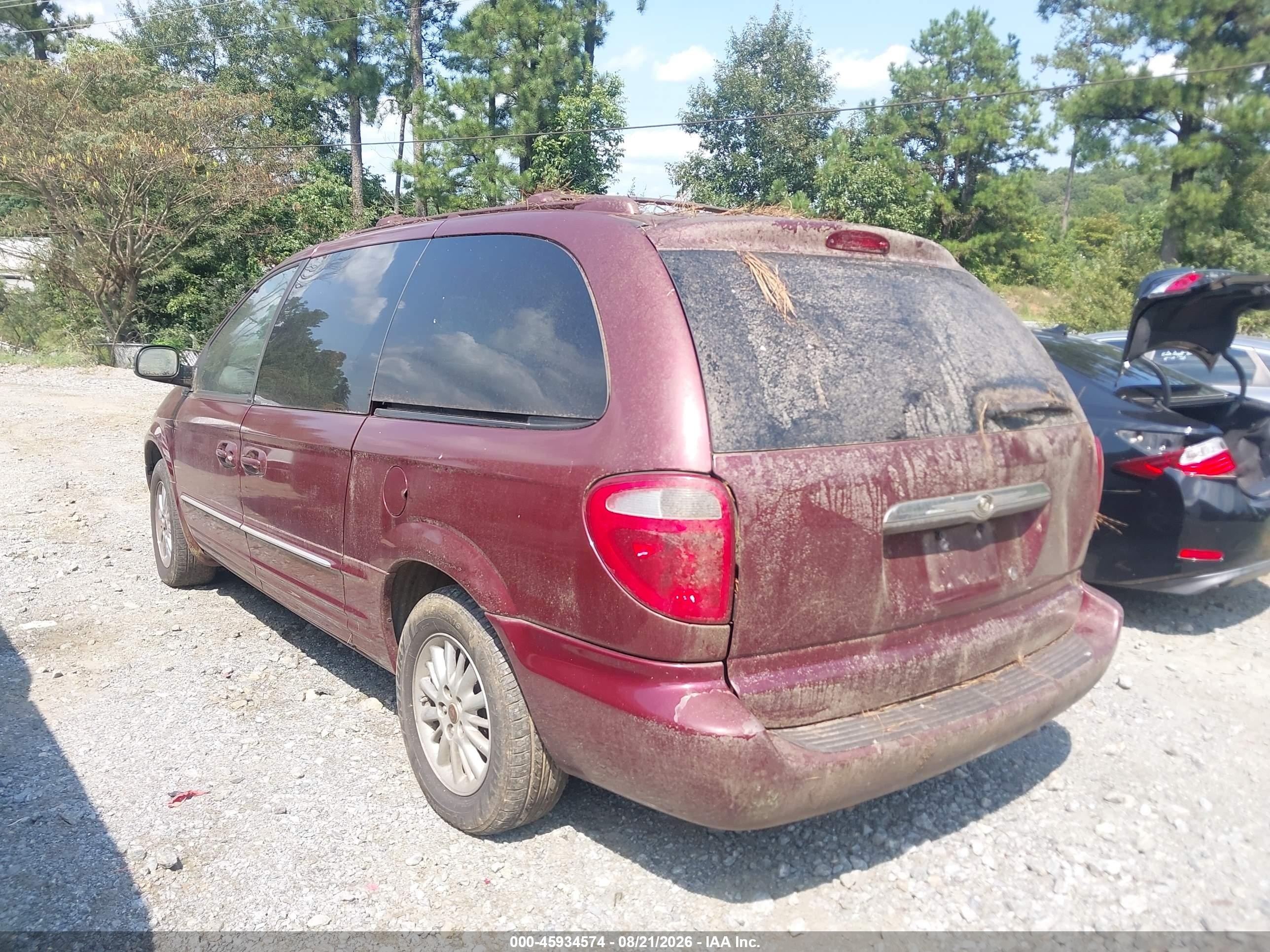 2002 Chrysler Town & Country Limited Red vin: 2C8GP64LX2R796975