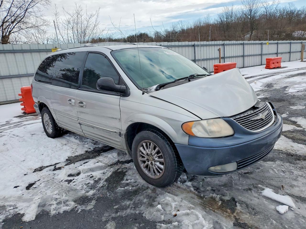 2003 Chrysler Town & Country Limited Silver vin: 2C8GP64LX3R248136