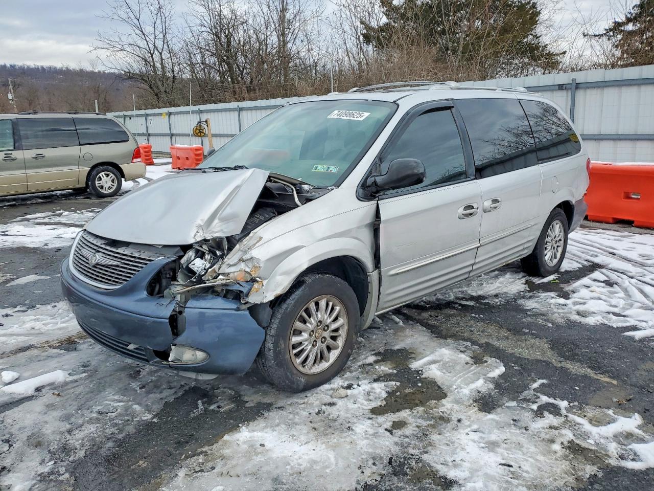 2003 Chrysler Town & Country Limited Silver vin: 2C8GP64LX3R248136