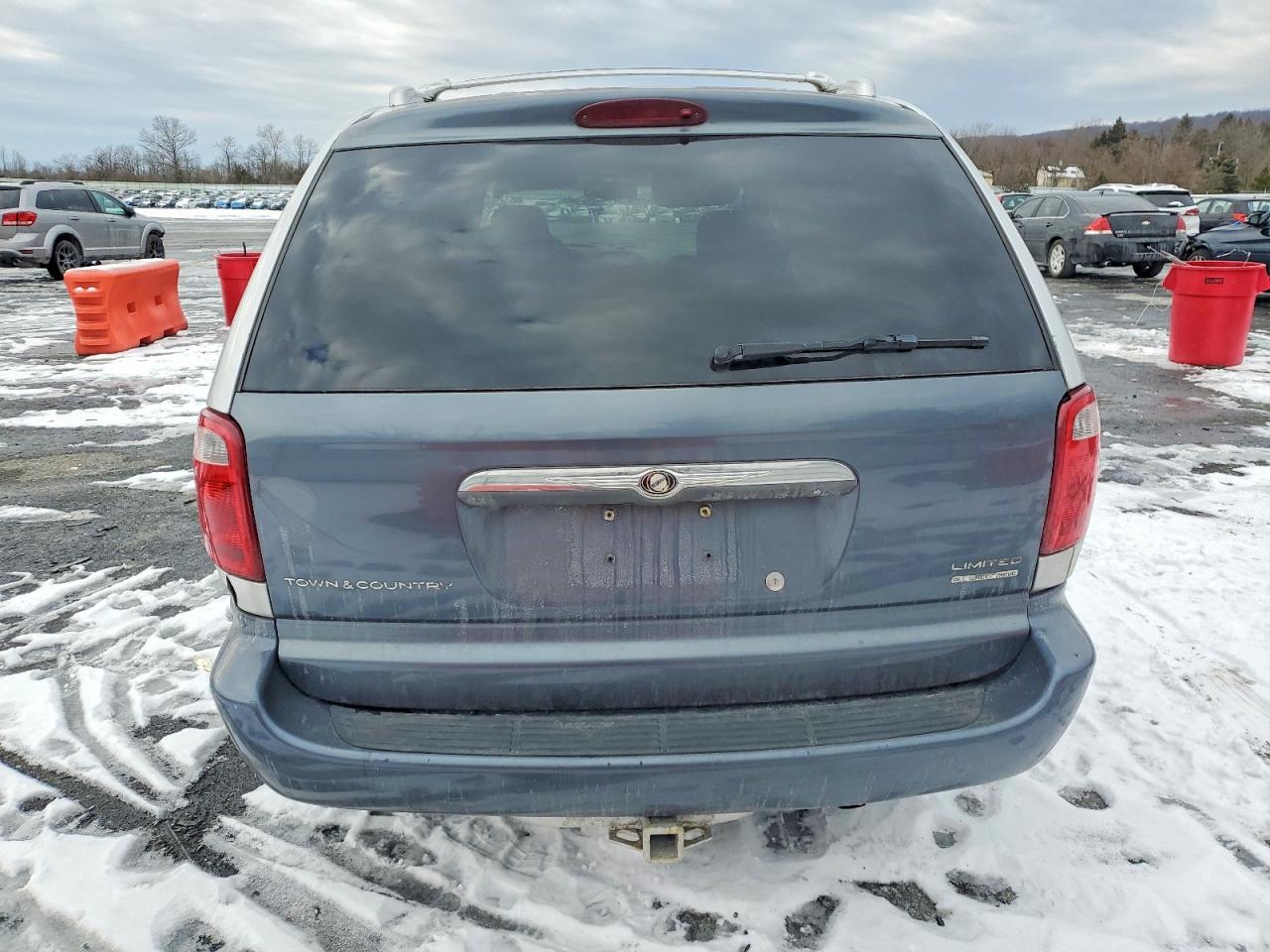 2003 Chrysler Town & Country Limited Silver vin: 2C8GP64LX3R248136