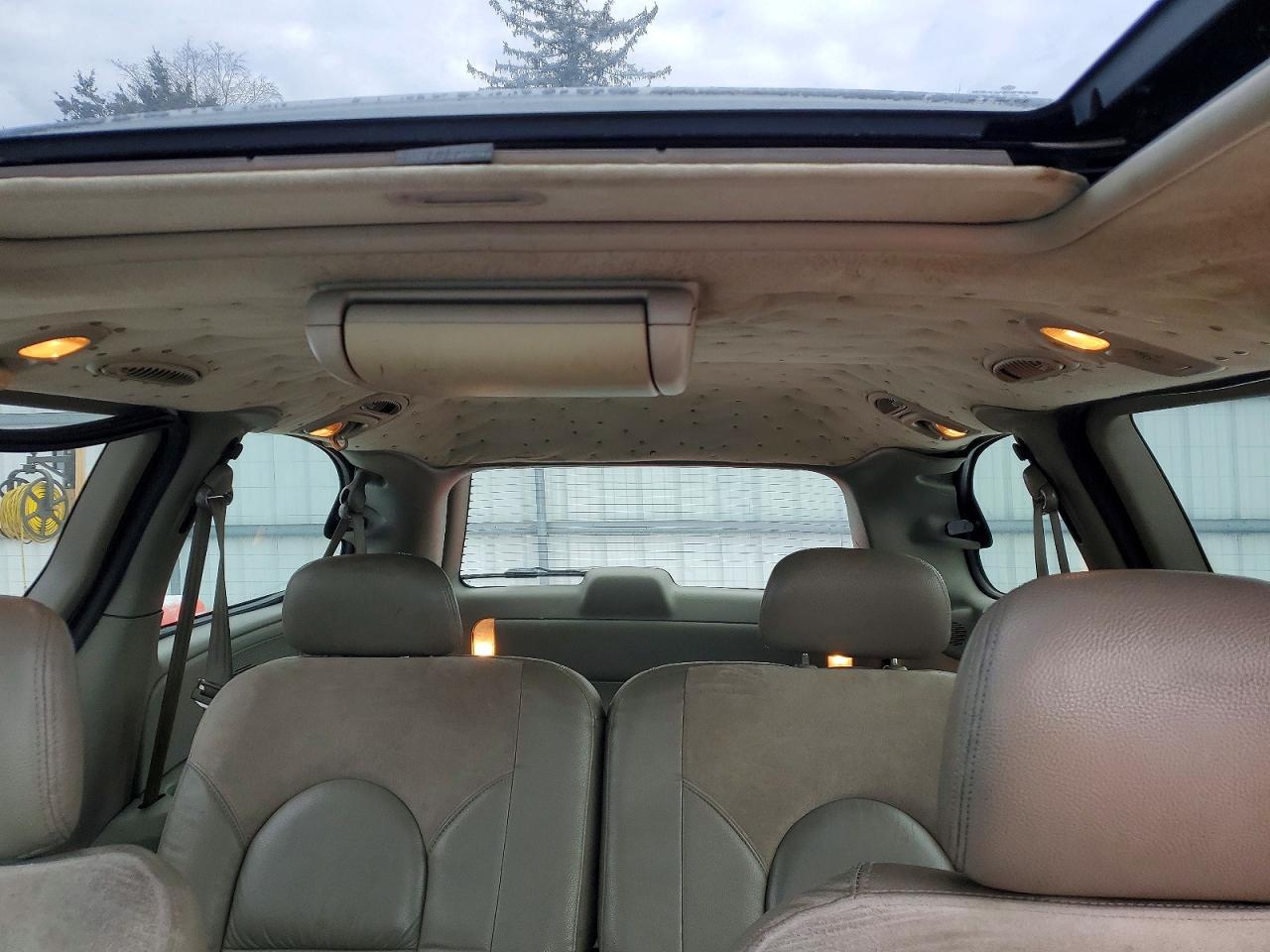 2003 Chrysler Town & Country Limited Silver vin: 2C8GP64LX3R248136