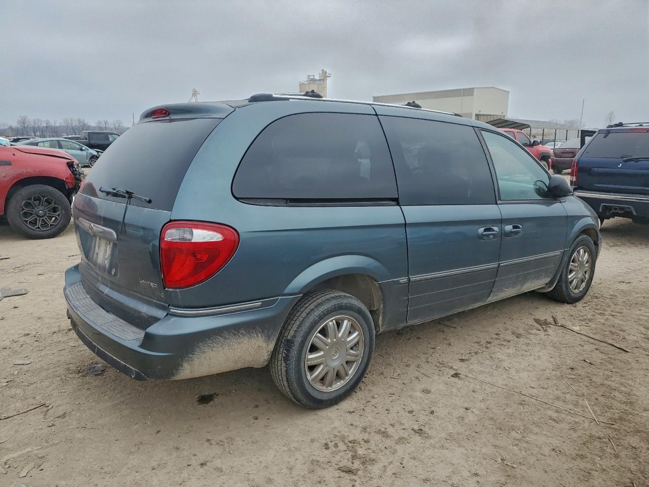2005 Chrysler Town & Country Limited Green vin: 2C8GP64LX5R457475