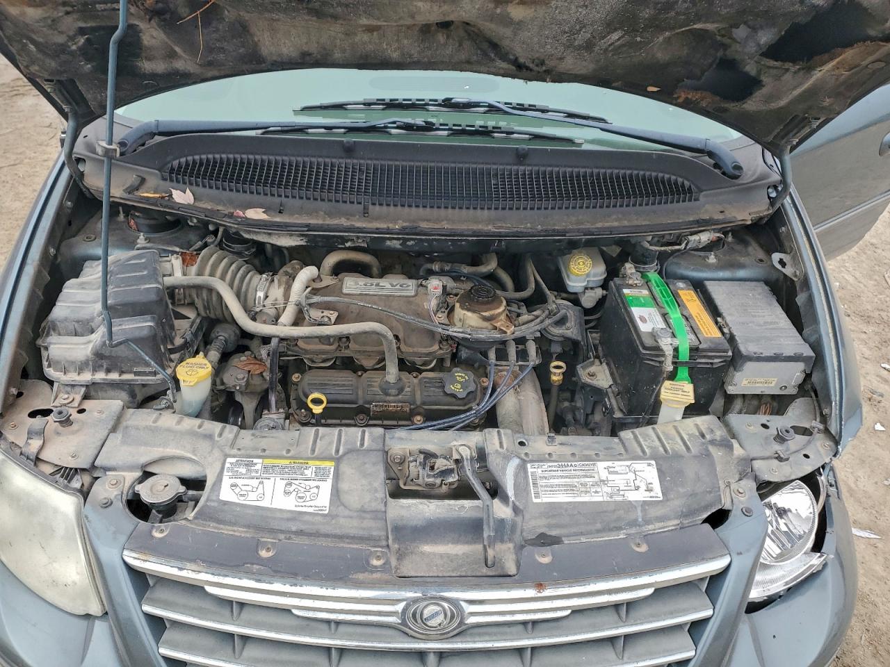 2005 Chrysler Town & Country Limited Green vin: 2C8GP64LX5R457475