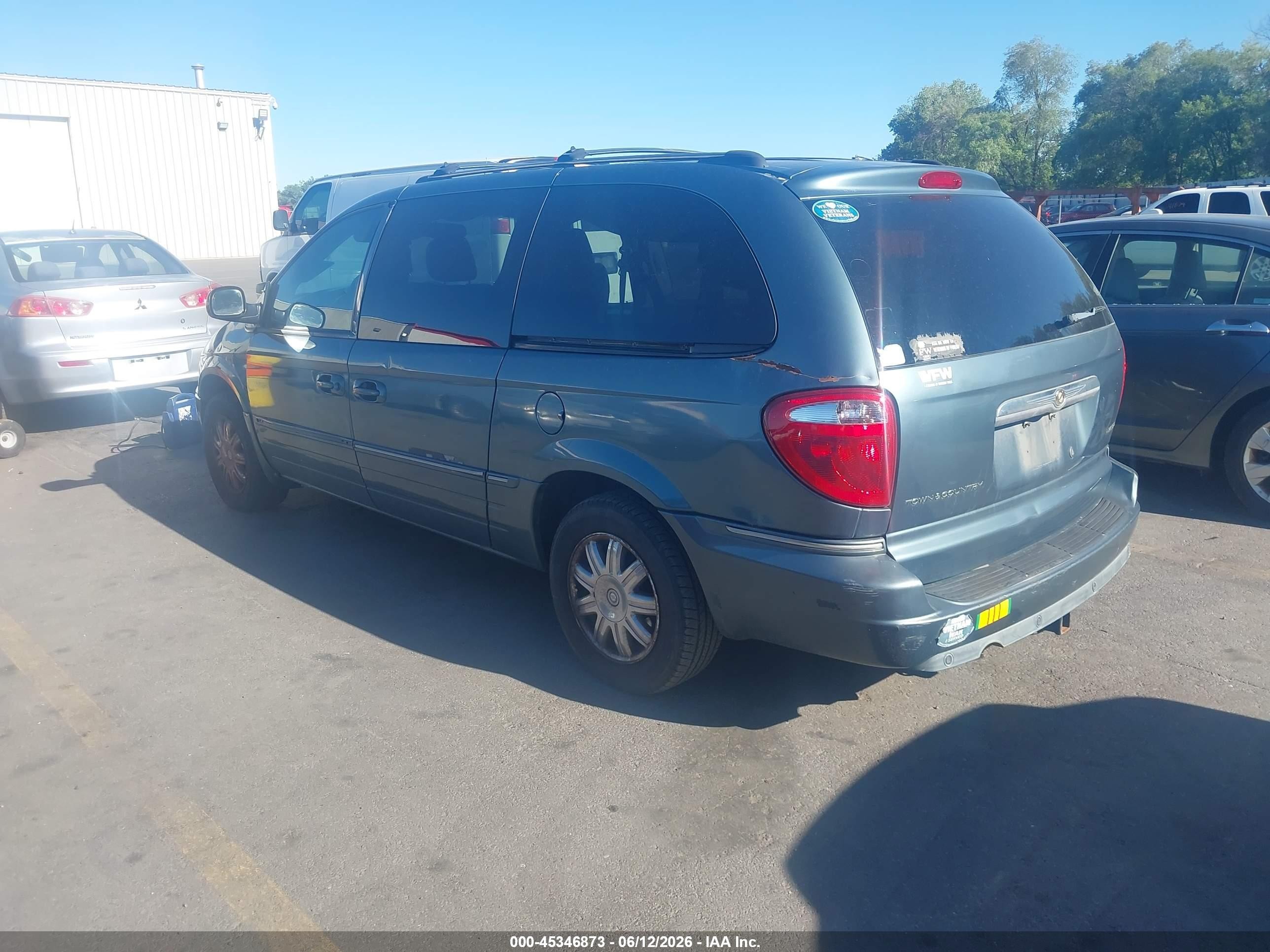 2005 Chrysler Town & Country Limited Green vin: 2C8GP64LX5R479329
