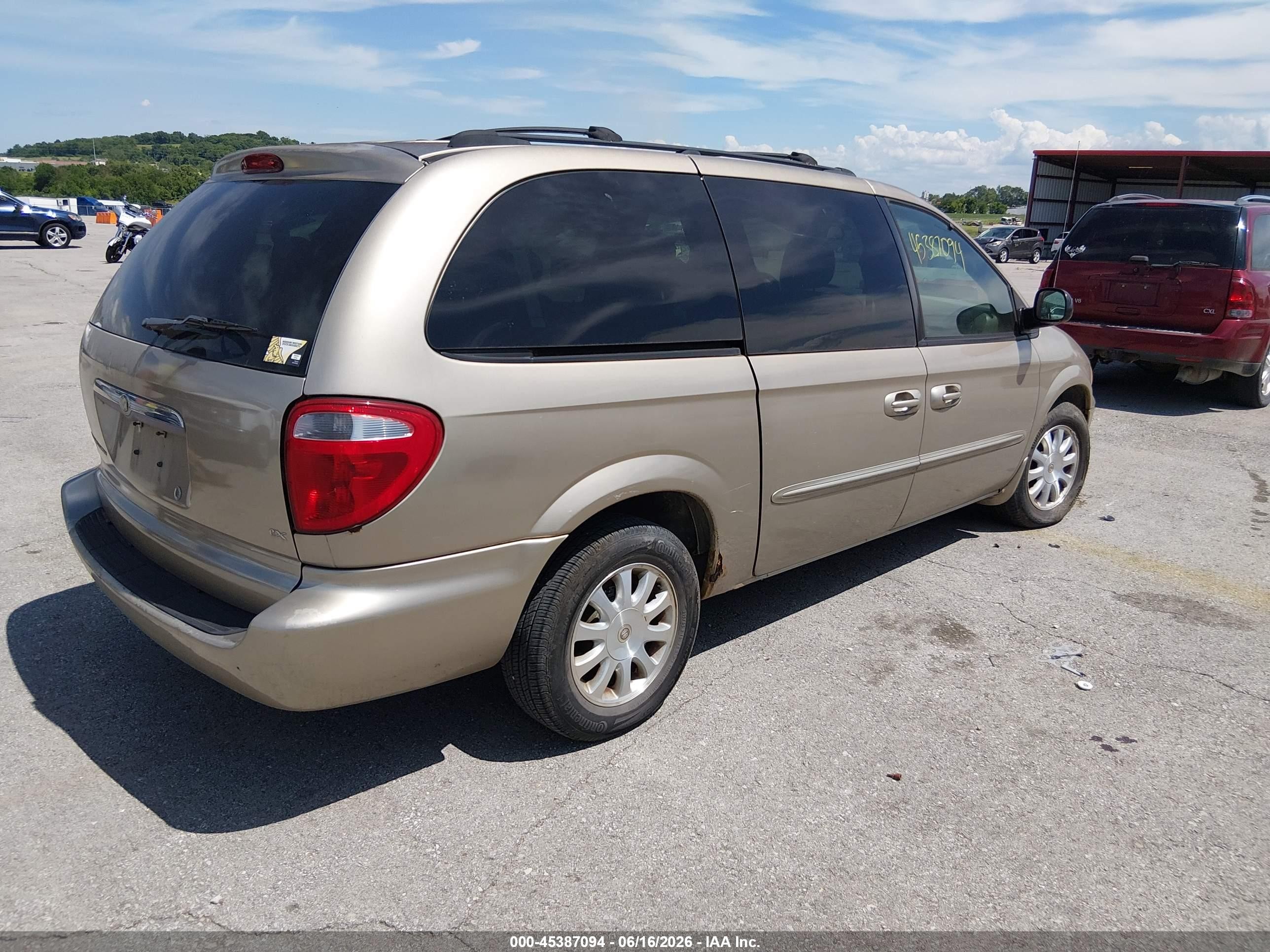 2003 Chrysler Town & Country Ex Gold vin: 2C8GP74L53R119324