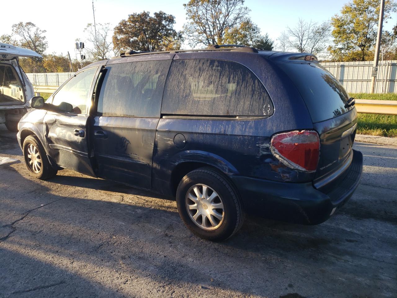 2003 Chrysler Town & Country Ex Синий vin: 2C8GP74L83R118488