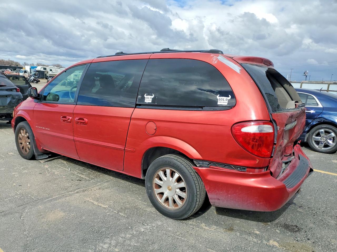 2001 Chrysler Town & Country Ex Red vin: 2C8GP74LX1R395253