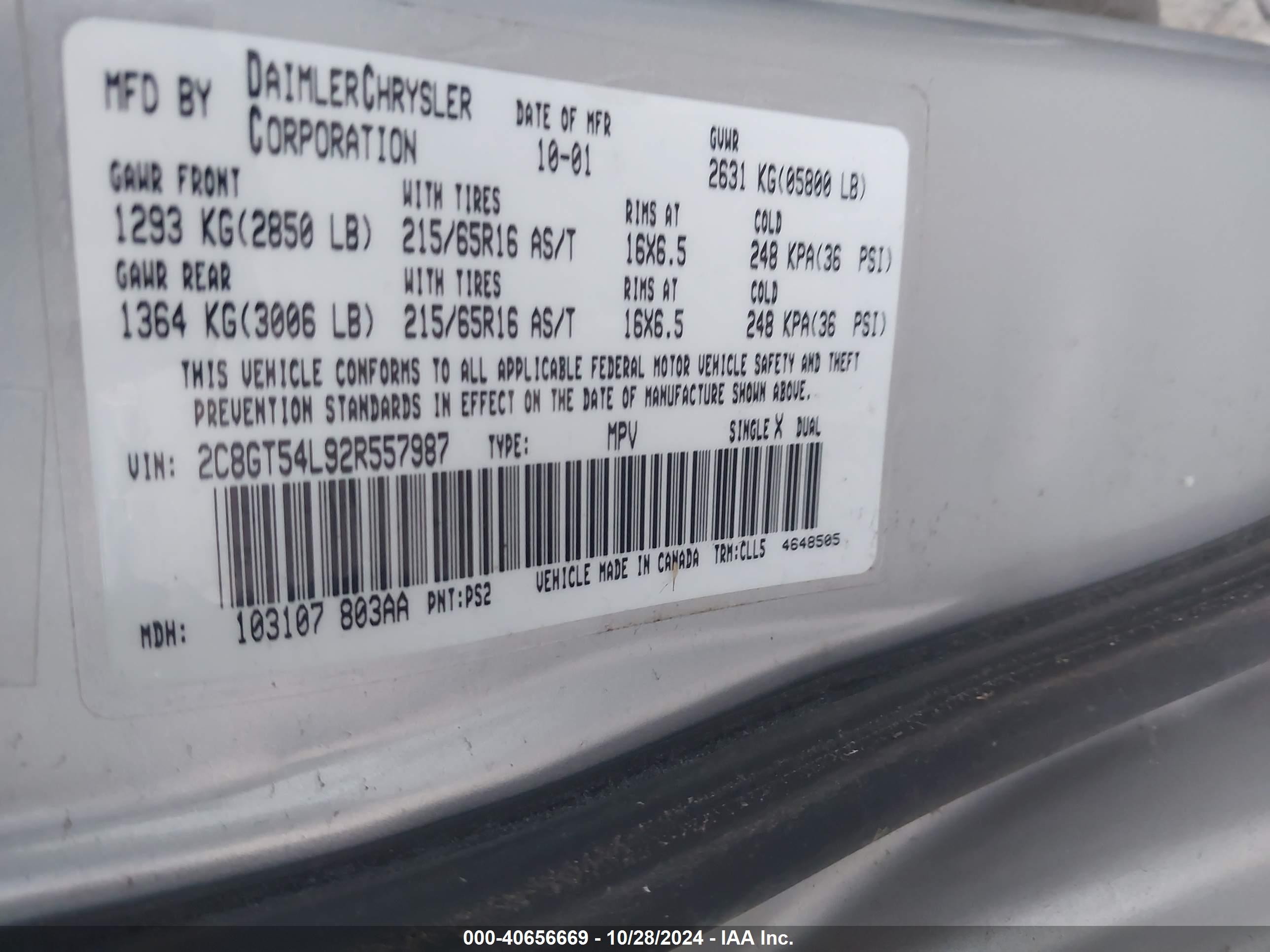 2002 Chrysler Town & Country Lxi Gray vin: 2C8GT54L92R557987