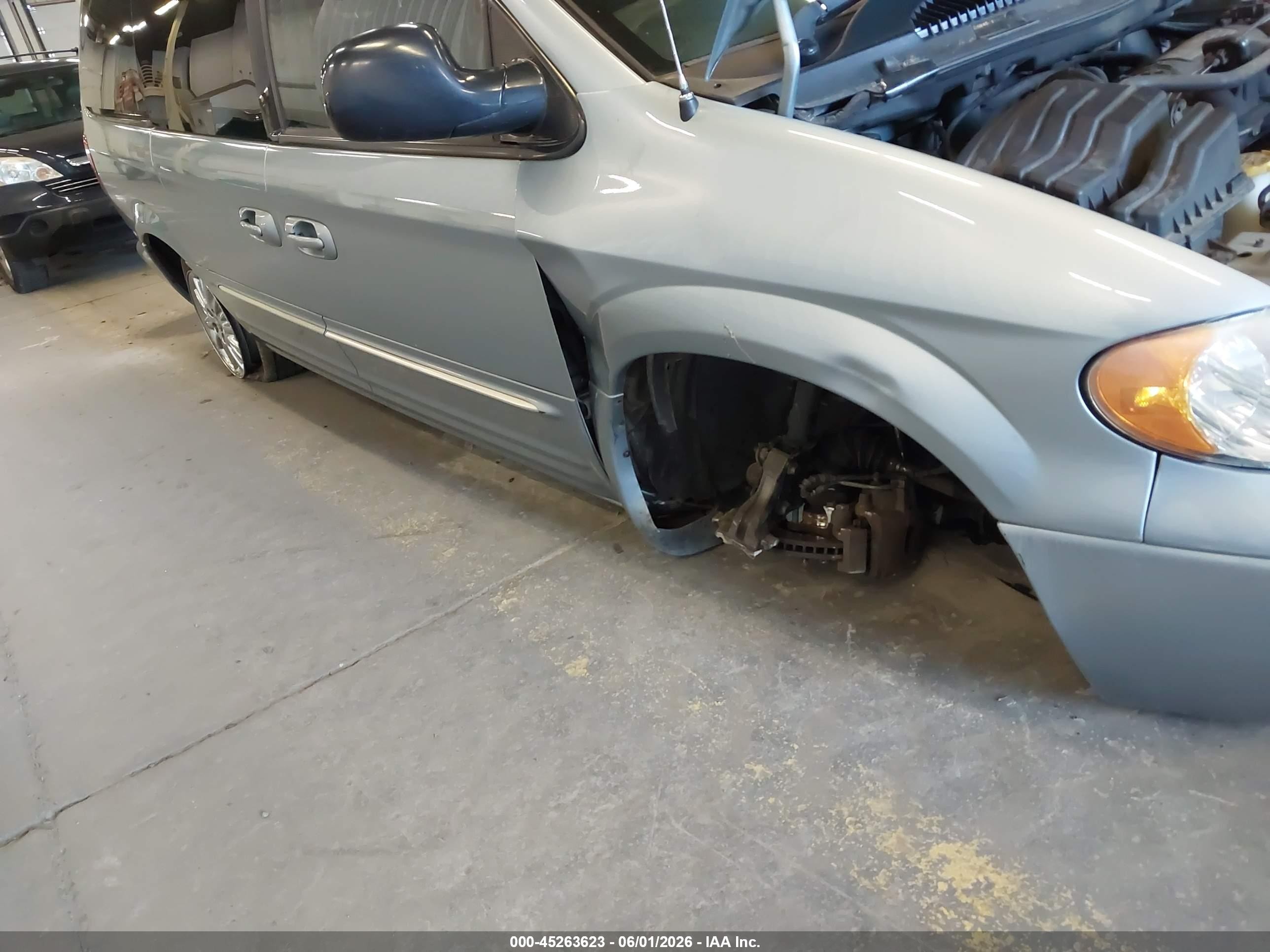 2003 Chrysler Town & Country Limited Blue vin: 2C8GT64L13R162483