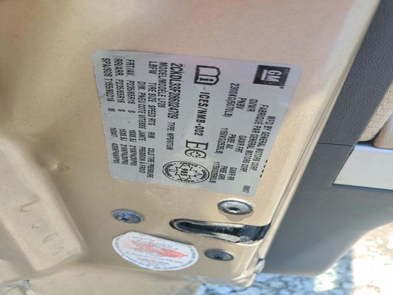 2008 Pontiac Torrent Gold vin: 2CKDL33F286024709