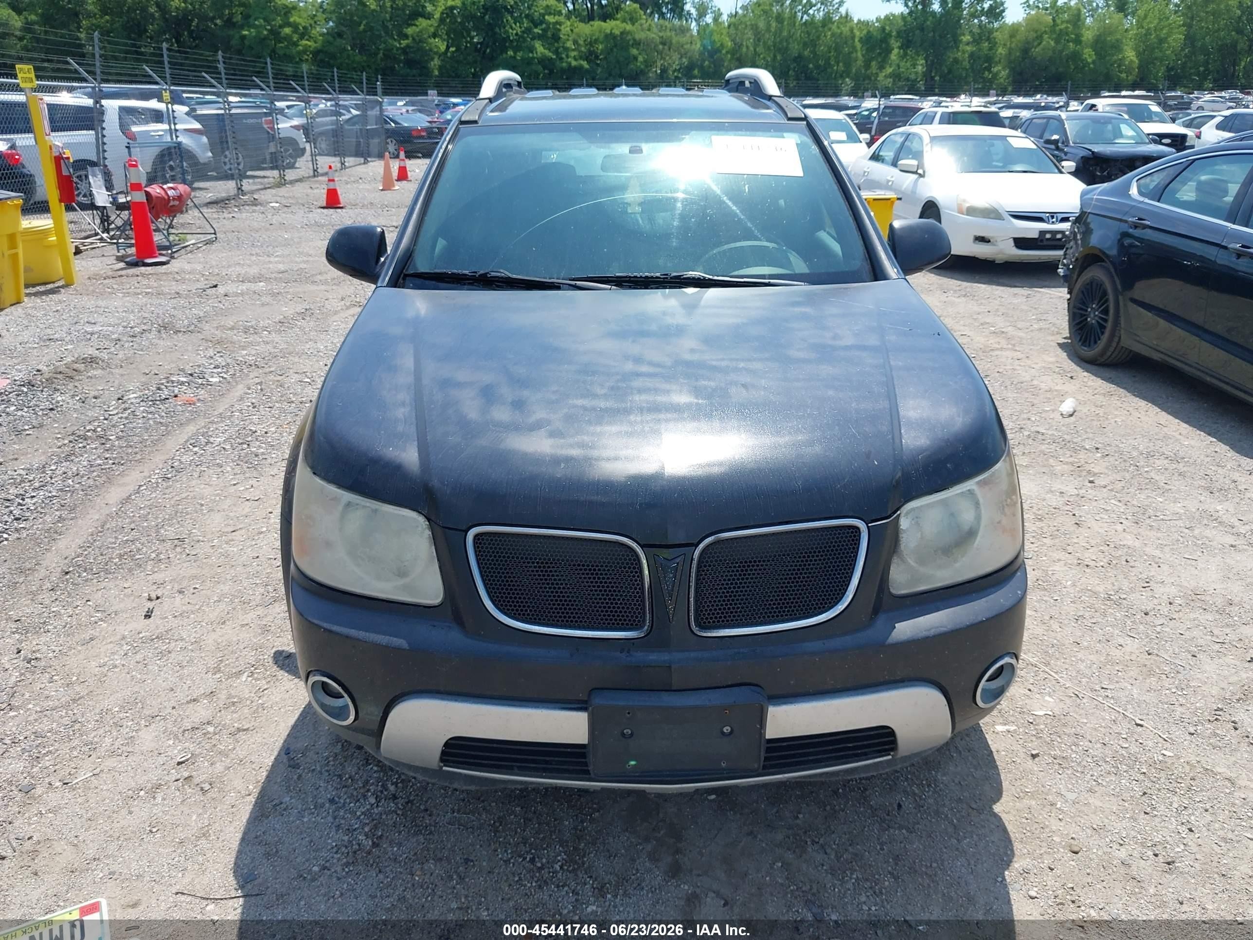 2008 Pontiac Torrent   Black vin: 2CKDL33F486028714