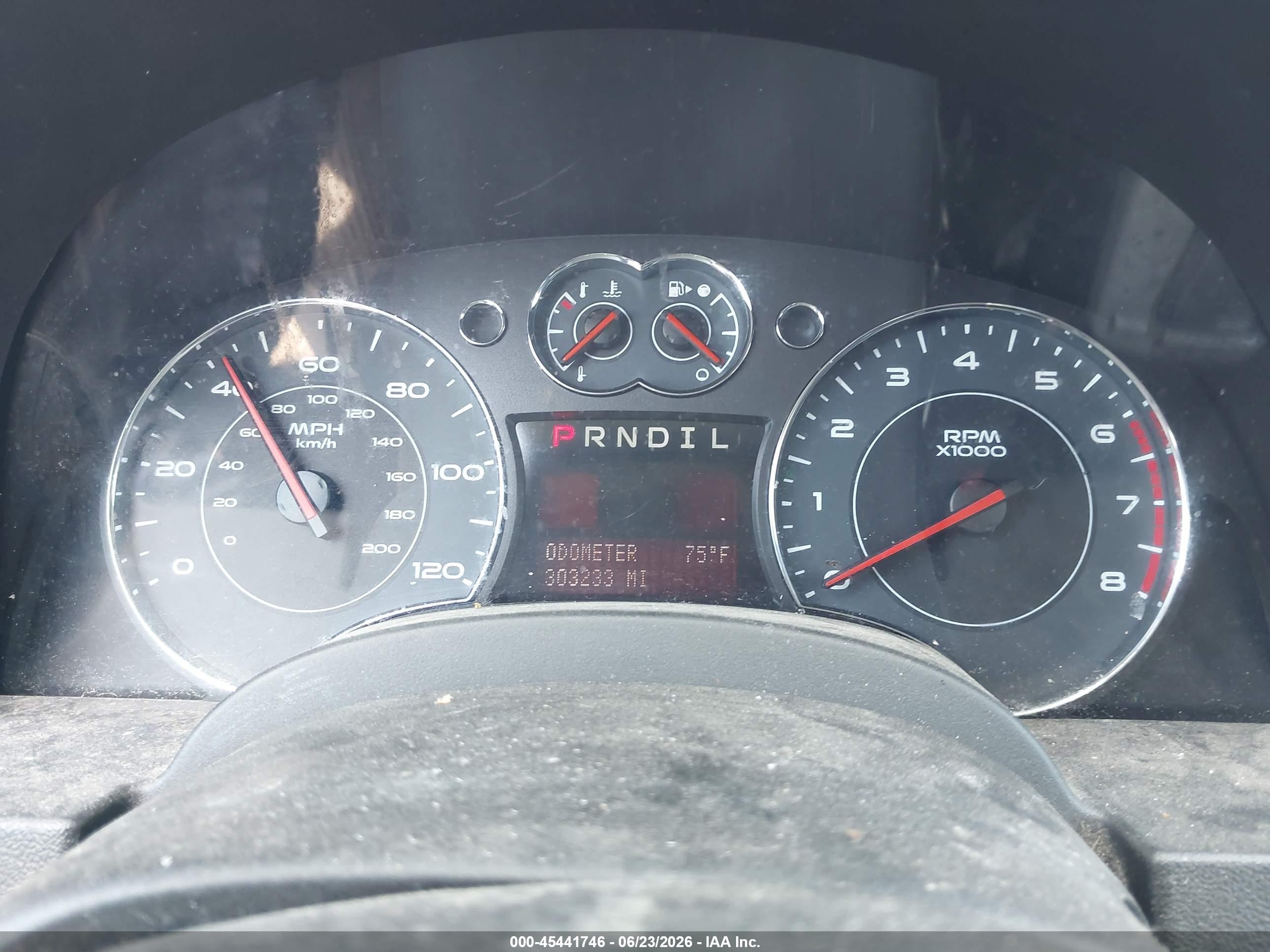 2008 Pontiac Torrent   Black vin: 2CKDL33F486028714